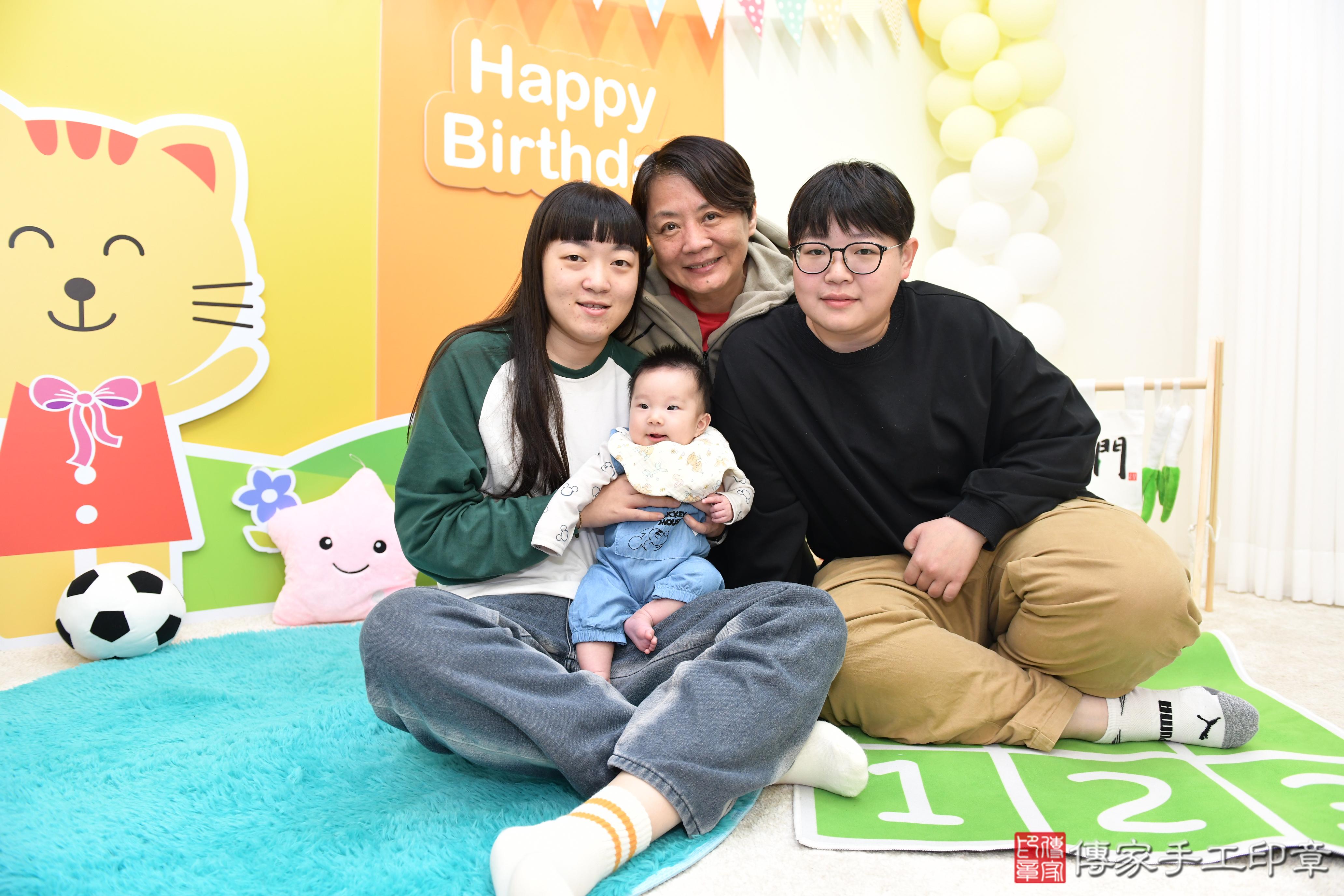 傳家手工印章台南店、抓周、度脺、美式風會場、傳家嬰兒古禮、吉祥話、抓周道具物品24種、拍照。抓周證書。寶寶抓周、滿周歲、生日快樂、祝福 傳家手工印章台南店、抓周、度脺、美式風會場、傳家嬰兒古禮、吉祥話、抓周道具物品24種、拍照。抓周證書。寶寶抓周、滿周歲、生日快樂、祝福