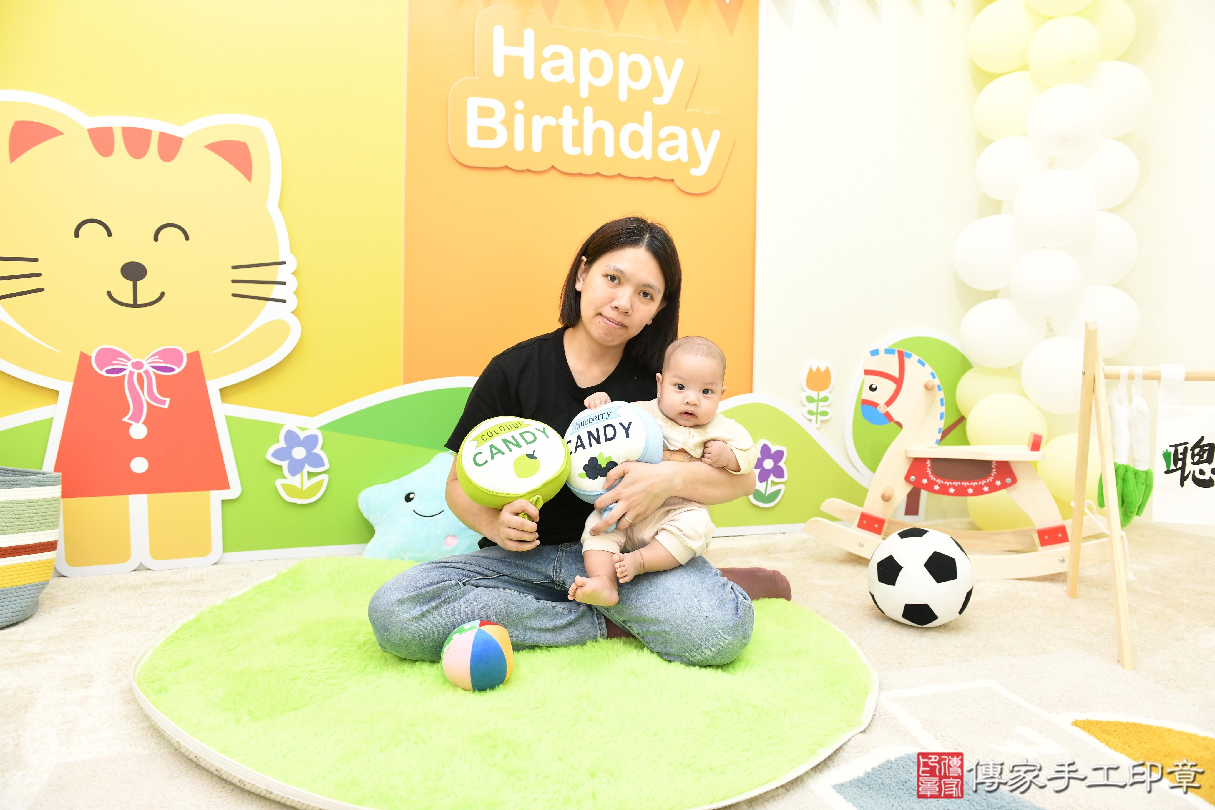 傳家手工印章台南店、抓周、度脺、美式風會場、傳家嬰兒古禮、吉祥話、抓周道具物品24種、拍照。抓周證書。寶寶抓周、滿周歲、生日快樂、祝福