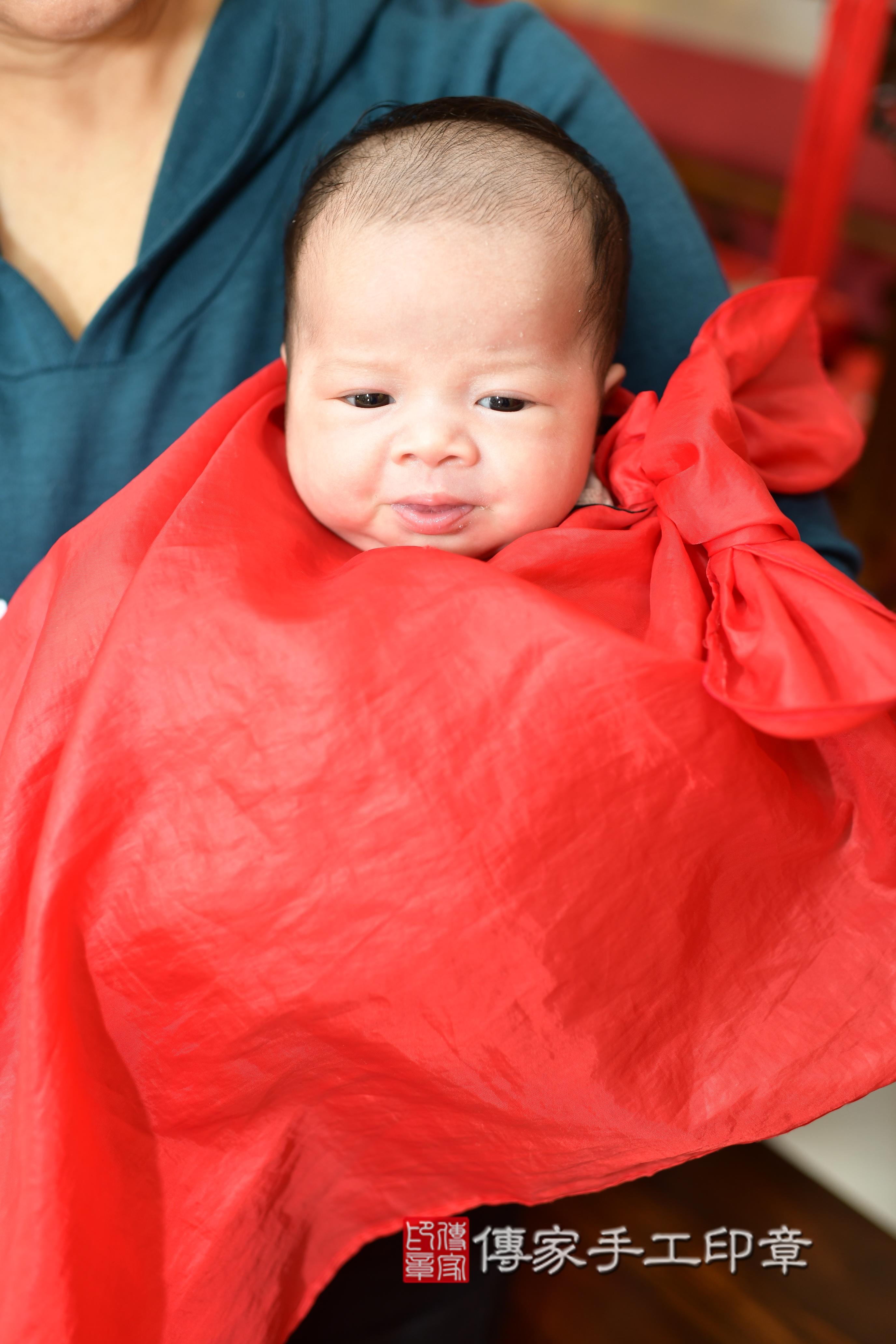 傳家手工印章高雄店、抓周、度脺、美式風會場、傳家嬰兒古禮、吉祥話、抓周道具物品24種、拍照。抓周證書。寶寶抓周、滿周歲、生日快樂、祝福 傳家手工印章高雄店、抓周、度脺、美式風會場、傳家嬰兒古禮、吉祥話、抓周道具物品24種、拍照。抓周證書。寶寶抓周、滿周歲、生日快樂、祝福