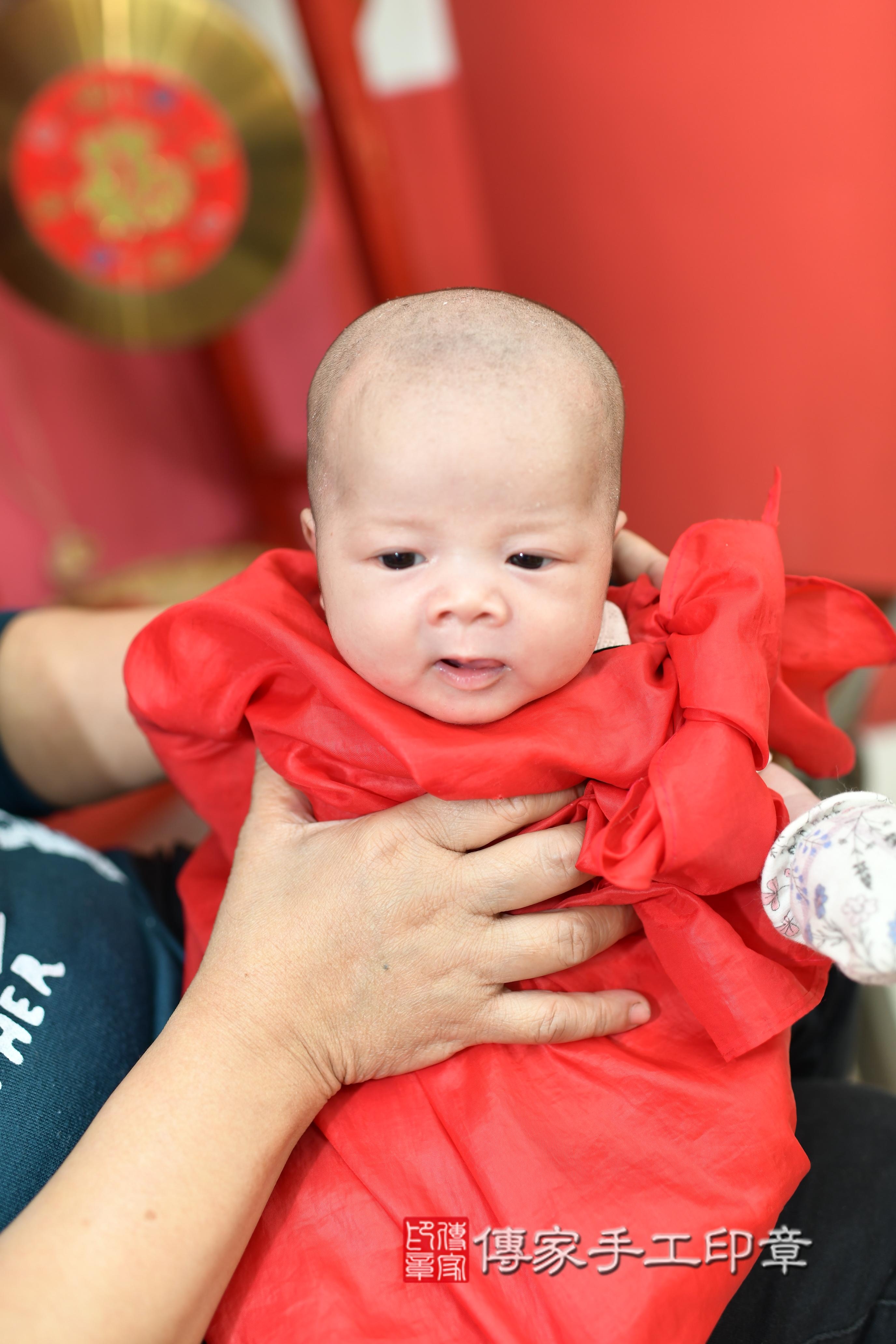 傳家手工印章高雄店、抓周、度脺、美式風會場、傳家嬰兒古禮、吉祥話、抓周道具物品24種、拍照。抓周證書。寶寶抓周、滿周歲、生日快樂、祝福 傳家手工印章高雄店、抓周、度脺、美式風會場、傳家嬰兒古禮、吉祥話、抓周道具物品24種、拍照。抓周證書。寶寶抓周、滿周歲、生日快樂、祝福