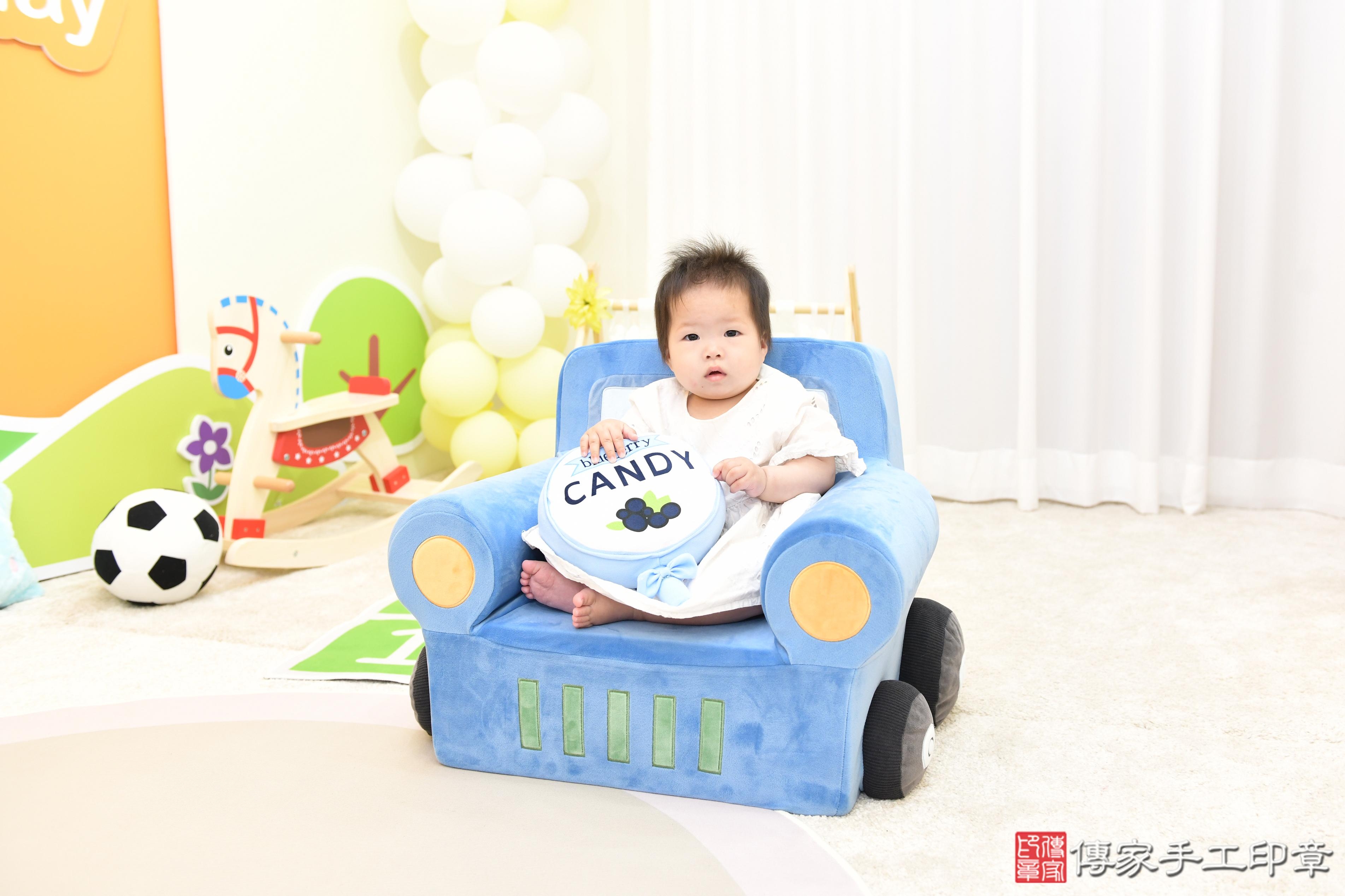 傳家手工印章高雄店、抓周、度脺、美式風會場、傳家嬰兒古禮、吉祥話、抓周道具物品24種、拍照。抓周證書。寶寶抓周、滿周歲、生日快樂、祝福 傳家手工印章高雄店、抓周、度脺、美式風會場、傳家嬰兒古禮、吉祥話、抓周道具物品24種、拍照。抓周證書。寶寶抓周、滿周歲、生日快樂、祝福