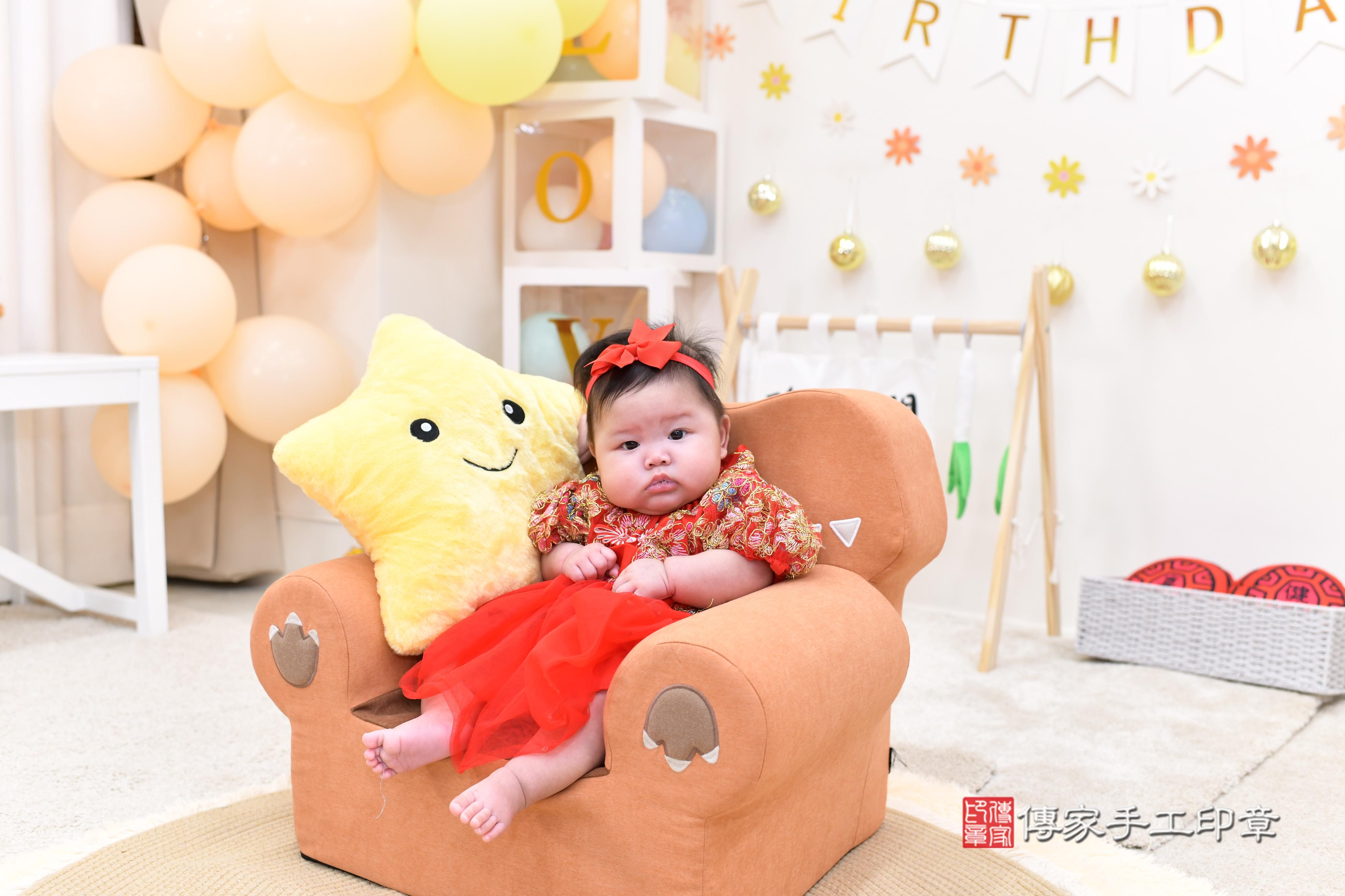 傳家手工印章高雄店、抓周、度脺、美式風會場、傳家嬰兒古禮、吉祥話、抓周道具物品24種、拍照。抓周證書。寶寶抓周、滿周歲、生日快樂、祝福 傳家手工印章高雄店、抓周、度脺、美式風會場、傳家嬰兒古禮、吉祥話、抓周道具物品24種、拍照。抓周證書。寶寶抓周、滿周歲、生日快樂、祝福