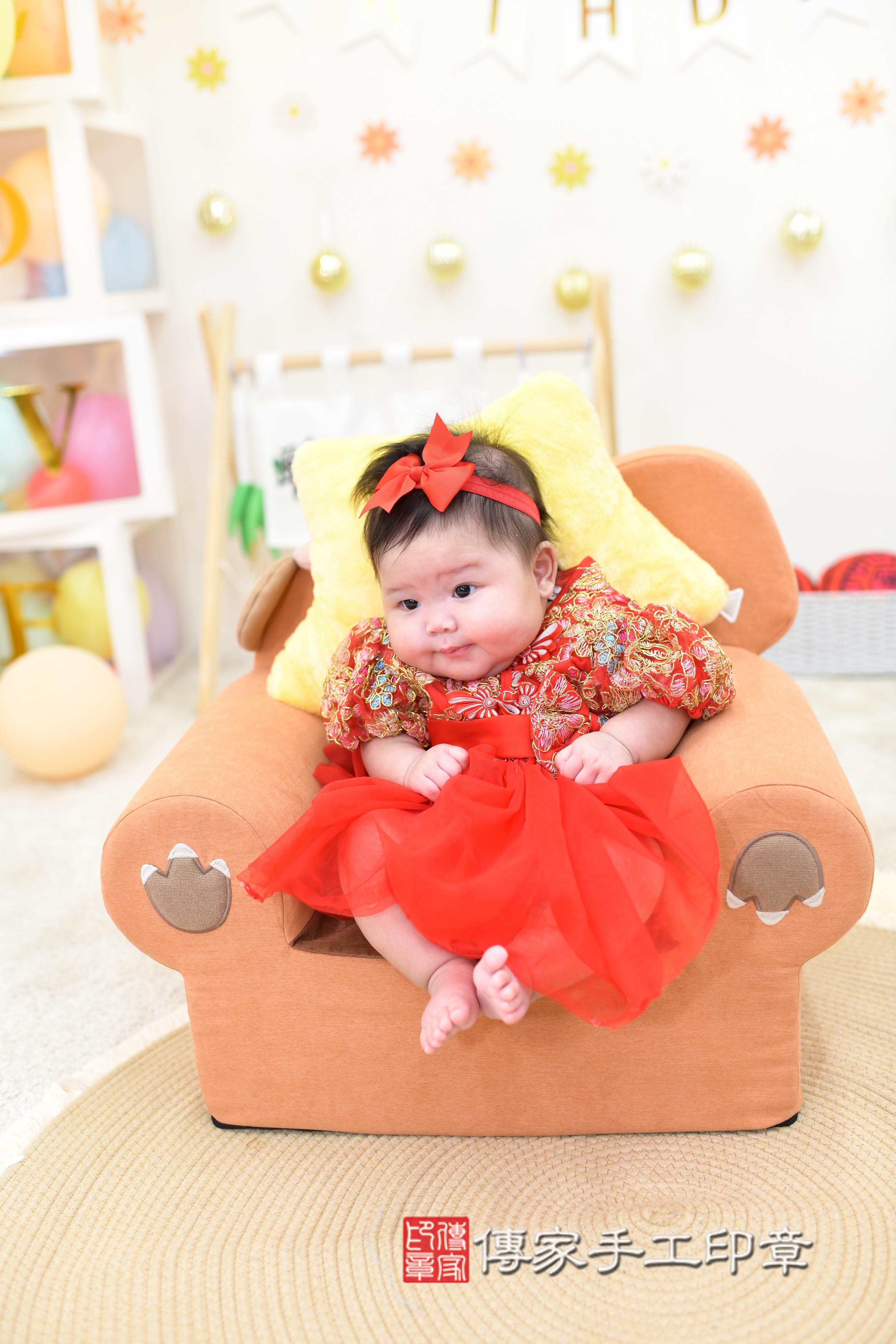 傳家手工印章高雄店、抓周、度脺、美式風會場、傳家嬰兒古禮、吉祥話、抓周道具物品24種、拍照。抓周證書。寶寶抓周、滿周歲、生日快樂、祝福 傳家手工印章高雄店、抓周、度脺、美式風會場、傳家嬰兒古禮、吉祥話、抓周道具物品24種、拍照。抓周證書。寶寶抓周、滿周歲、生日快樂、祝福