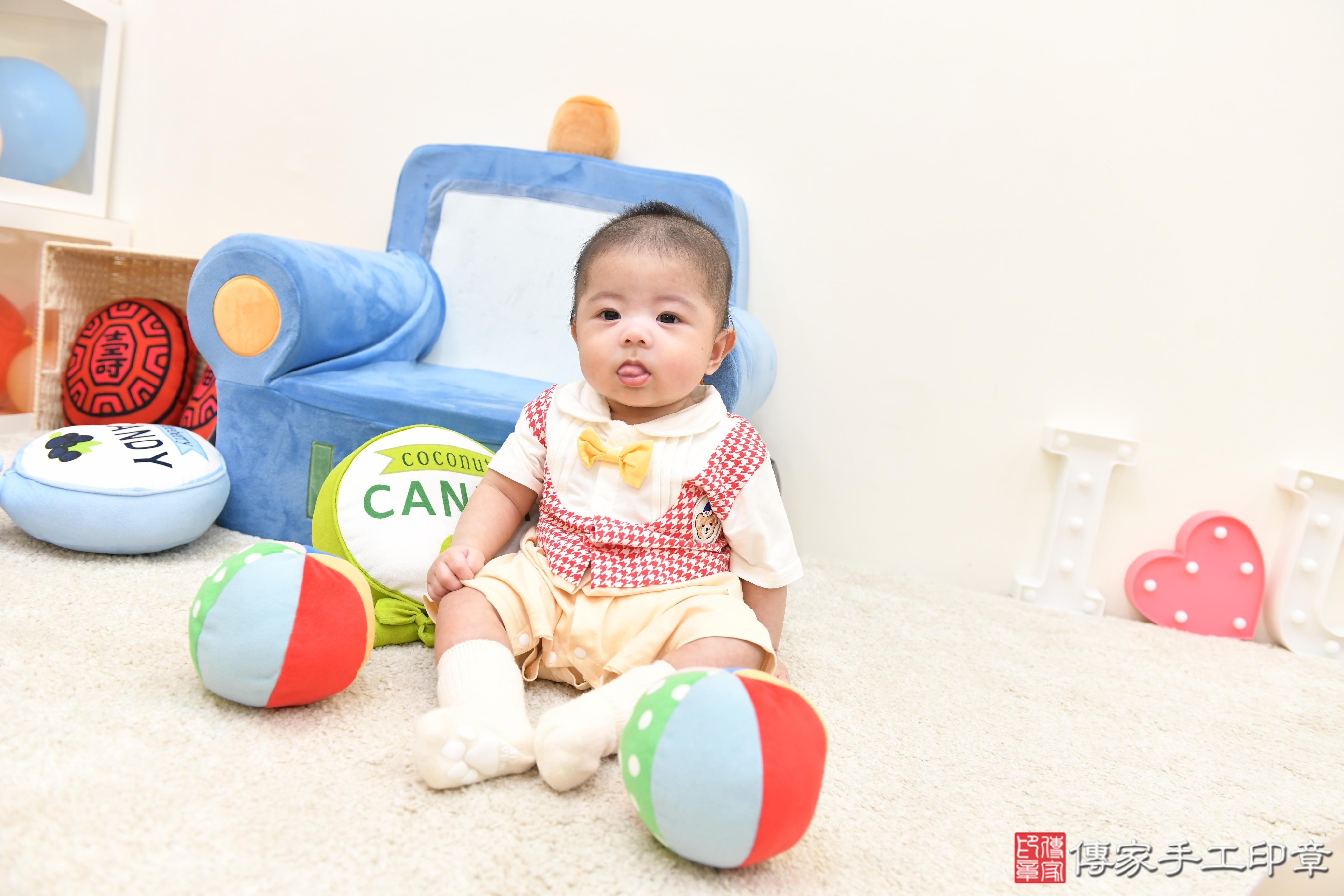 傳家手工印章台南店、抓周、度脺、美式風會場、傳家嬰兒古禮、吉祥話、抓周道具物品24種、拍照。抓周證書。寶寶抓周、滿周歲、生日快樂、祝福 傳家手工印章台南店、抓周、度脺、美式風會場、傳家嬰兒古禮、吉祥話、抓周道具物品24種、拍照。抓周證書。寶寶抓周、滿周歲、生日快樂、祝福