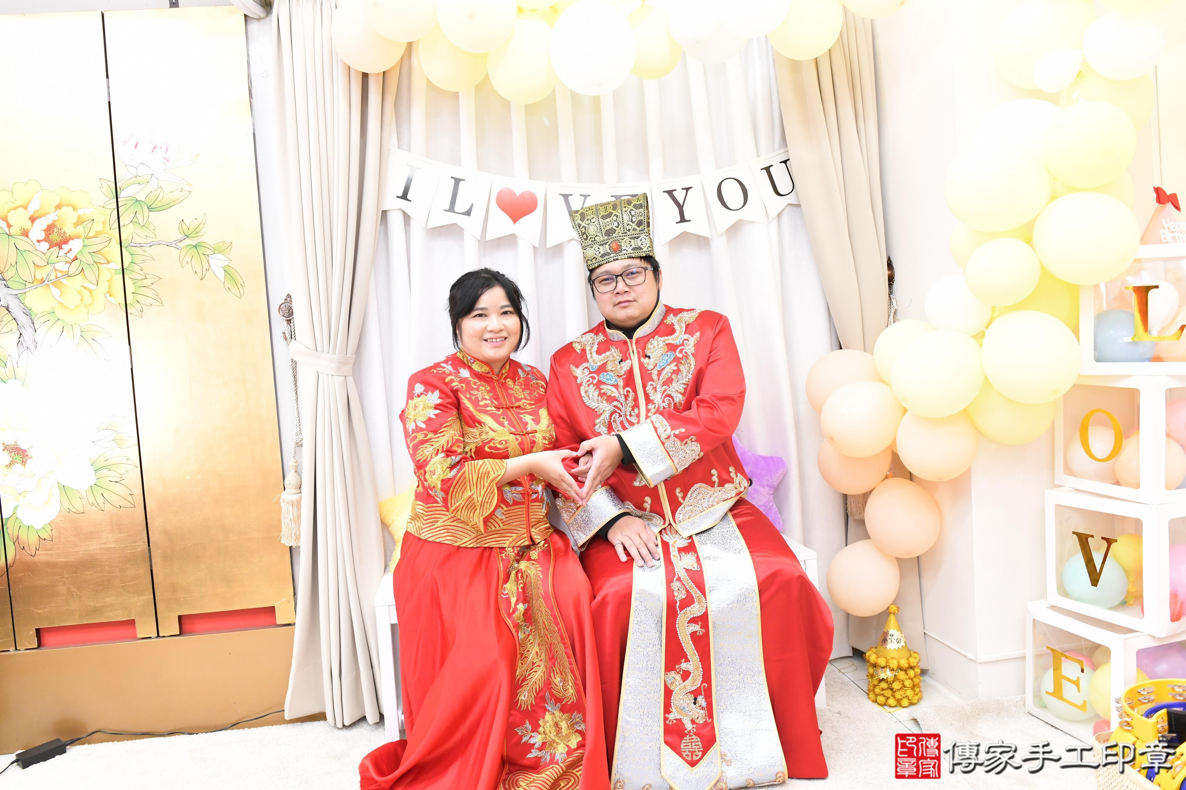 傳家手工印章高雄店、抓周、度脺、美式風會場、傳家嬰兒古禮、吉祥話、抓周道具物品24種、拍照。抓周證書。寶寶抓周、滿周歲、生日快樂、祝福 傳家手工印章高雄店、抓周、度脺、美式風會場、傳家嬰兒古禮、吉祥話、抓周道具物品24種、拍照。抓周證書。寶寶抓周、滿周歲、生日快樂、祝福