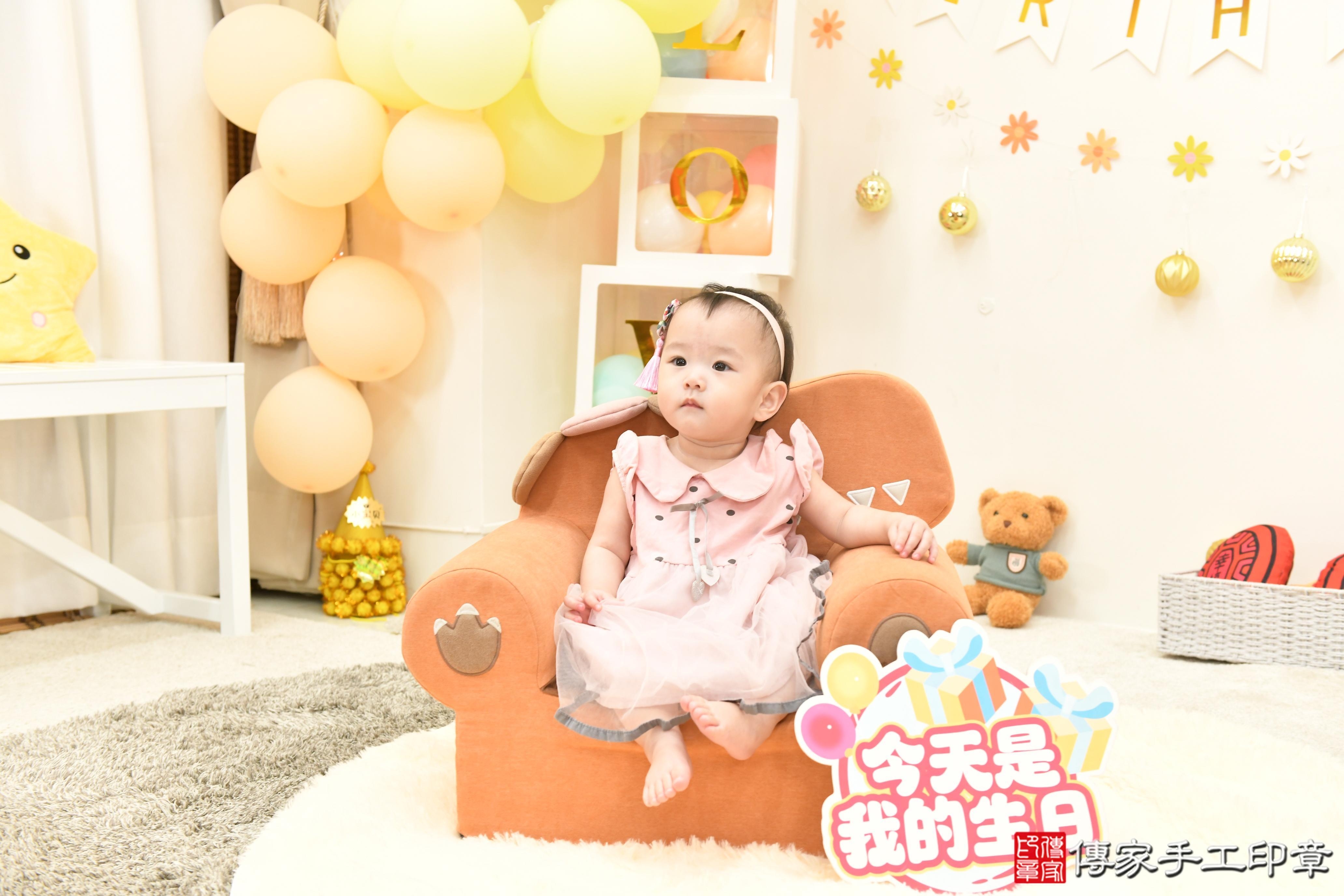 傳家手工印章高雄店、抓周、度脺、美式風會場、傳家嬰兒古禮、吉祥話、抓周道具物品24種、拍照。抓周證書。寶寶抓周、滿周歲、生日快樂、祝福 傳家手工印章高雄店、抓周、度脺、美式風會場、傳家嬰兒古禮、吉祥話、抓周道具物品24種、拍照。抓周證書。寶寶抓周、滿周歲、生日快樂、祝福