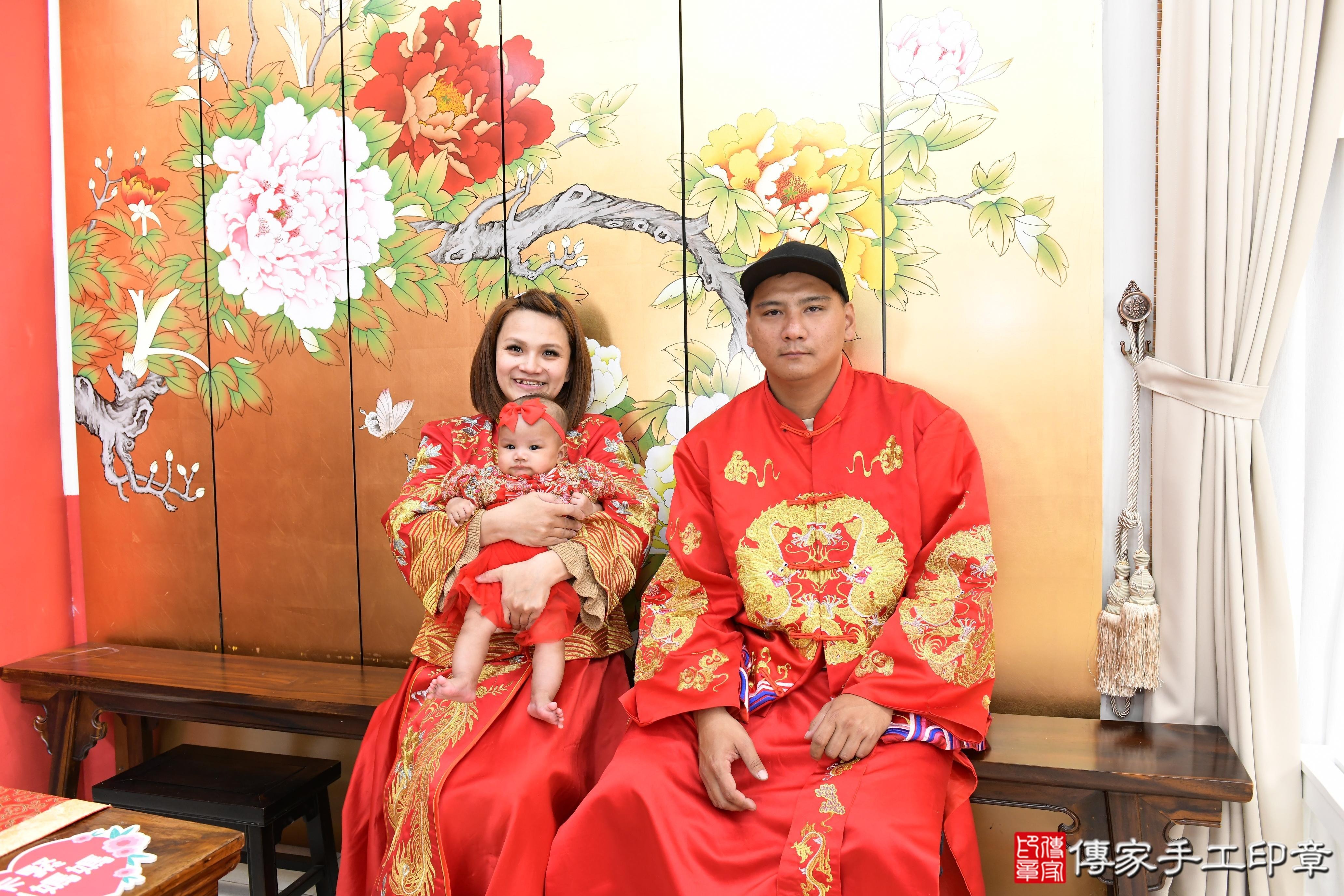 傳家手工印章高雄店、抓周、度脺、美式風會場、傳家嬰兒古禮、吉祥話、抓周道具物品24種、拍照。抓周證書。寶寶抓周、滿周歲、生日快樂、祝福