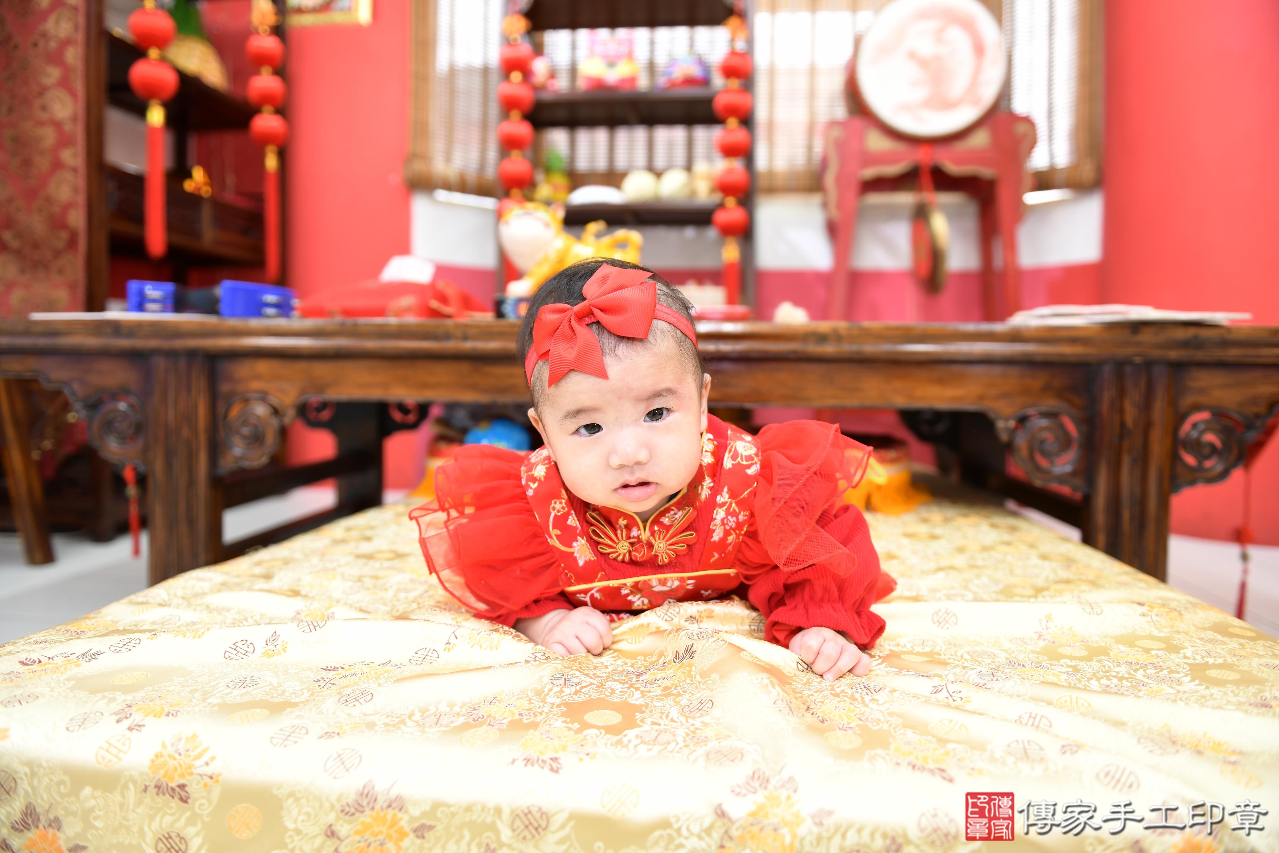 傳家手工印章高雄店、抓周、度脺、美式風會場、傳家嬰兒古禮、吉祥話、抓周道具物品24種、拍照。抓周證書。寶寶抓周、滿周歲、生日快樂、祝福