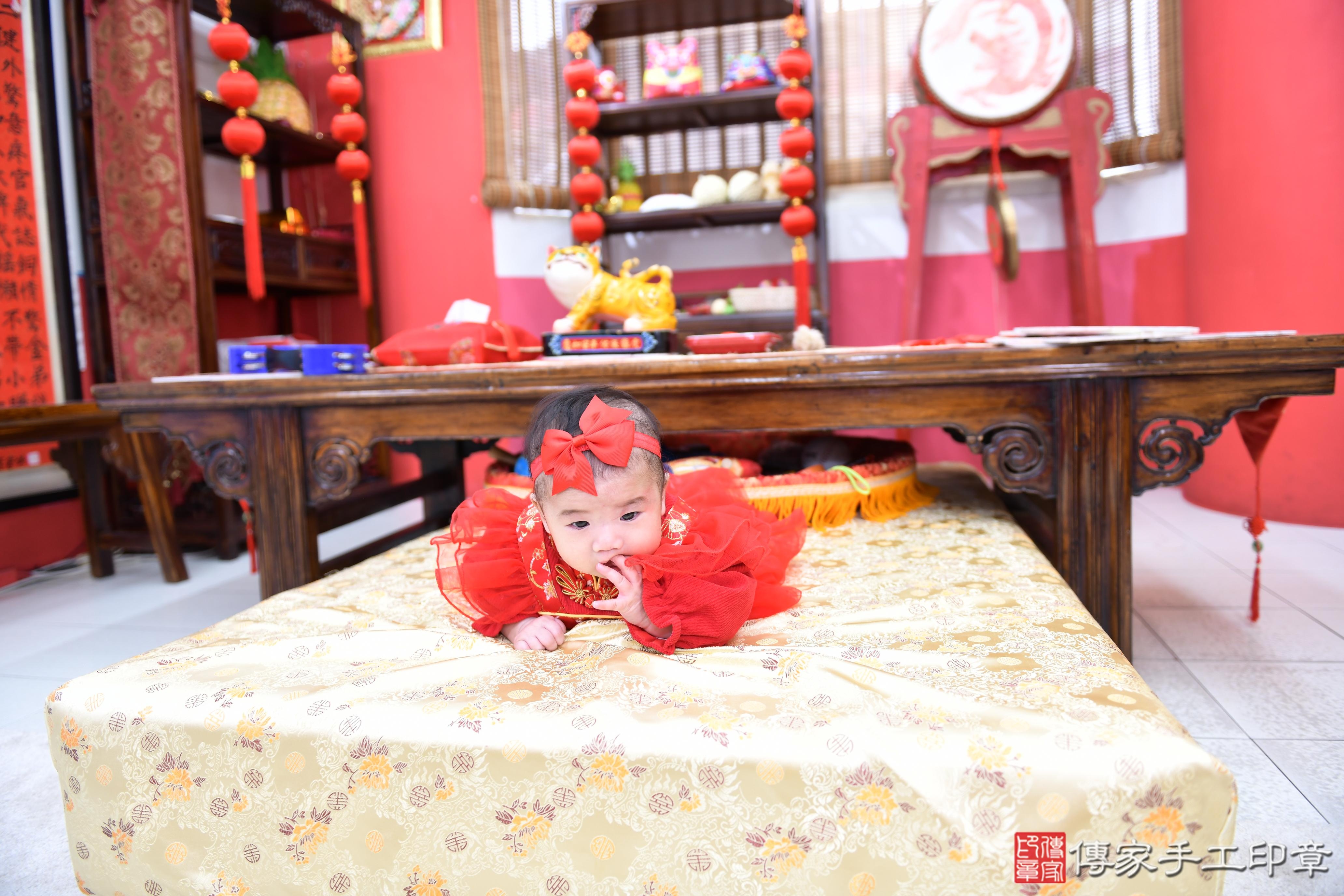 傳家手工印章高雄店、抓周、度脺、美式風會場、傳家嬰兒古禮、吉祥話、抓周道具物品24種、拍照。抓周證書。寶寶抓周、滿周歲、生日快樂、祝福