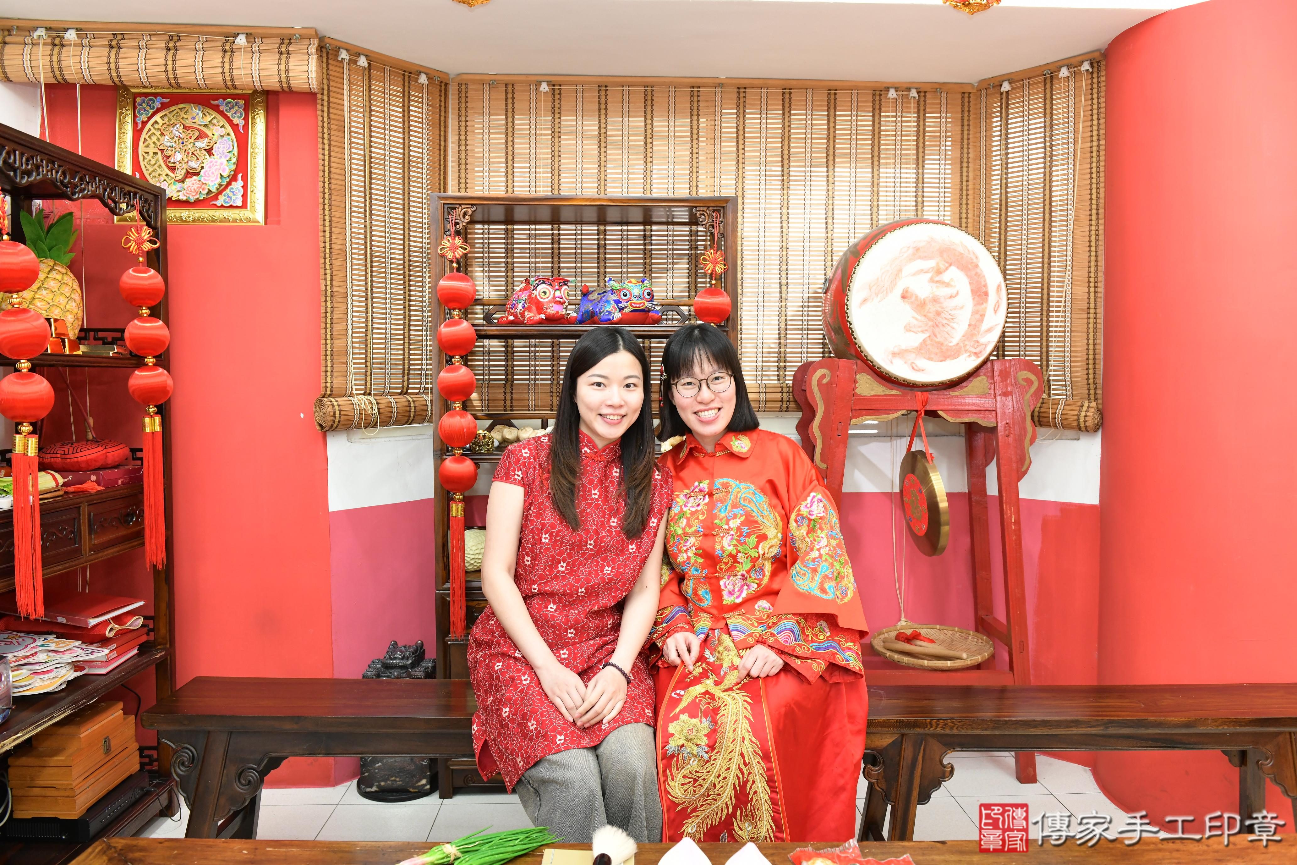 傳家手工印章高雄店、抓周、度脺、美式風會場、傳家嬰兒古禮、吉祥話、抓周道具物品24種、拍照。抓周證書。寶寶抓周、滿周歲、生日快樂、祝福