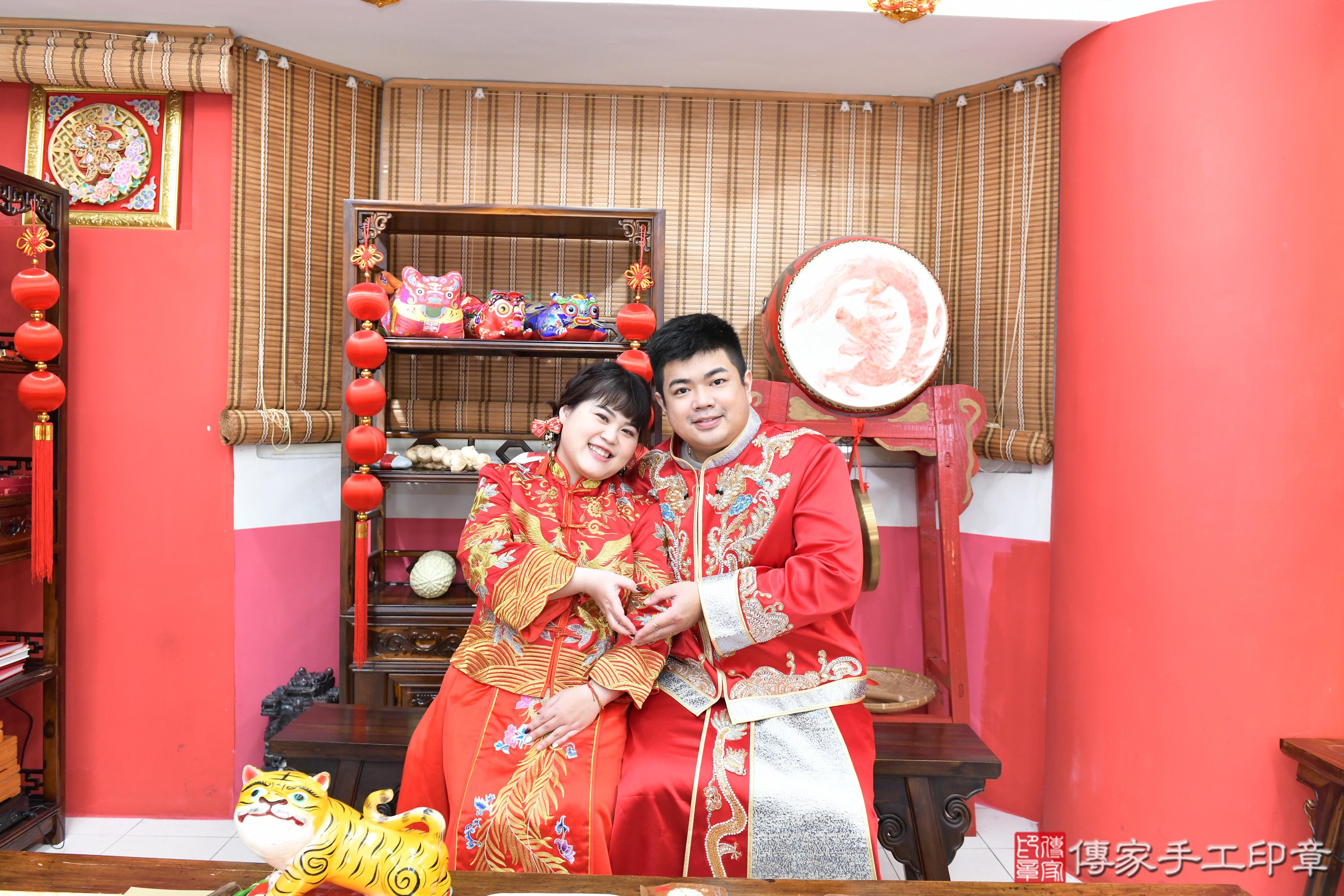 傳家手工印章高雄店、抓周、度脺、美式風會場、傳家嬰兒古禮、吉祥話、抓周道具物品24種、拍照。抓周證書。寶寶抓周、滿周歲、生日快樂、祝福