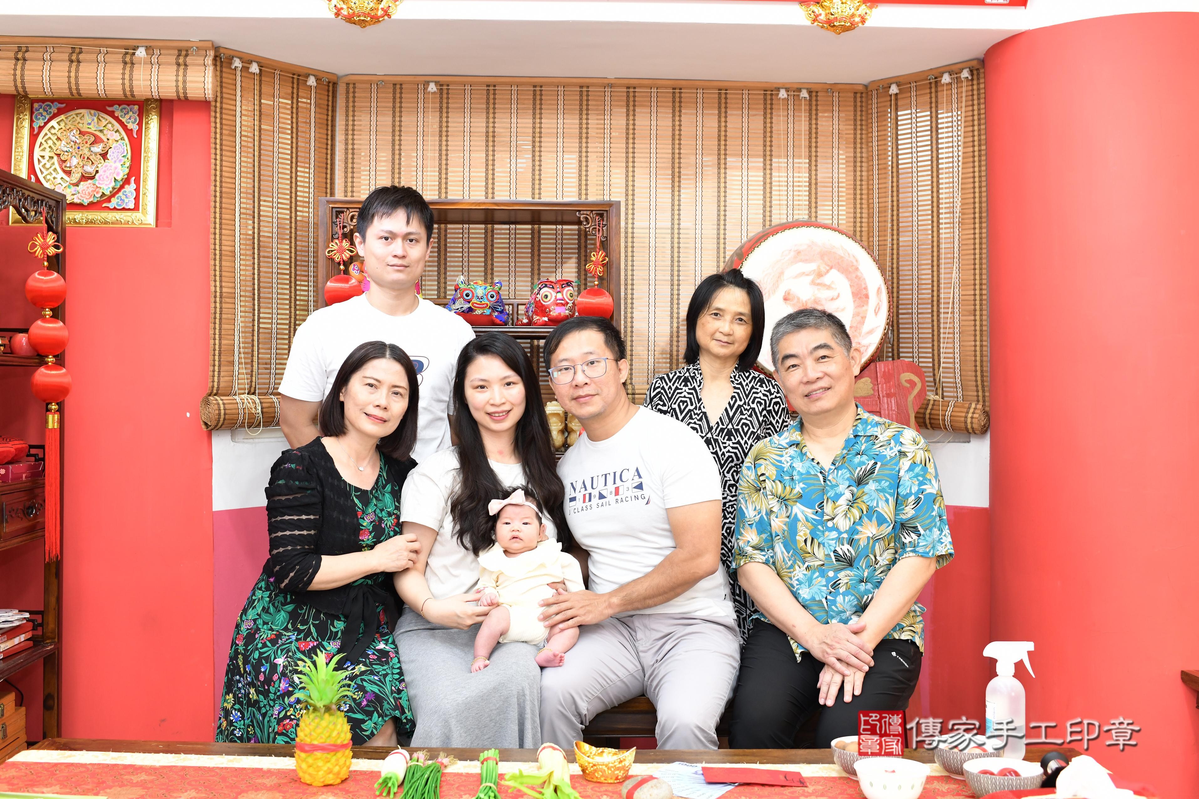 傳家手工印章高雄店、抓周、度脺、美式風會場、傳家嬰兒古禮、吉祥話、抓周道具物品24種、拍照。抓周證書。寶寶抓周、滿周歲、生日快樂、祝福 傳家手工印章高雄店、抓周、度脺、美式風會場、傳家嬰兒古禮、吉祥話、抓周道具物品24種、拍照。抓周證書。寶寶抓周、滿周歲、生日快樂、祝福