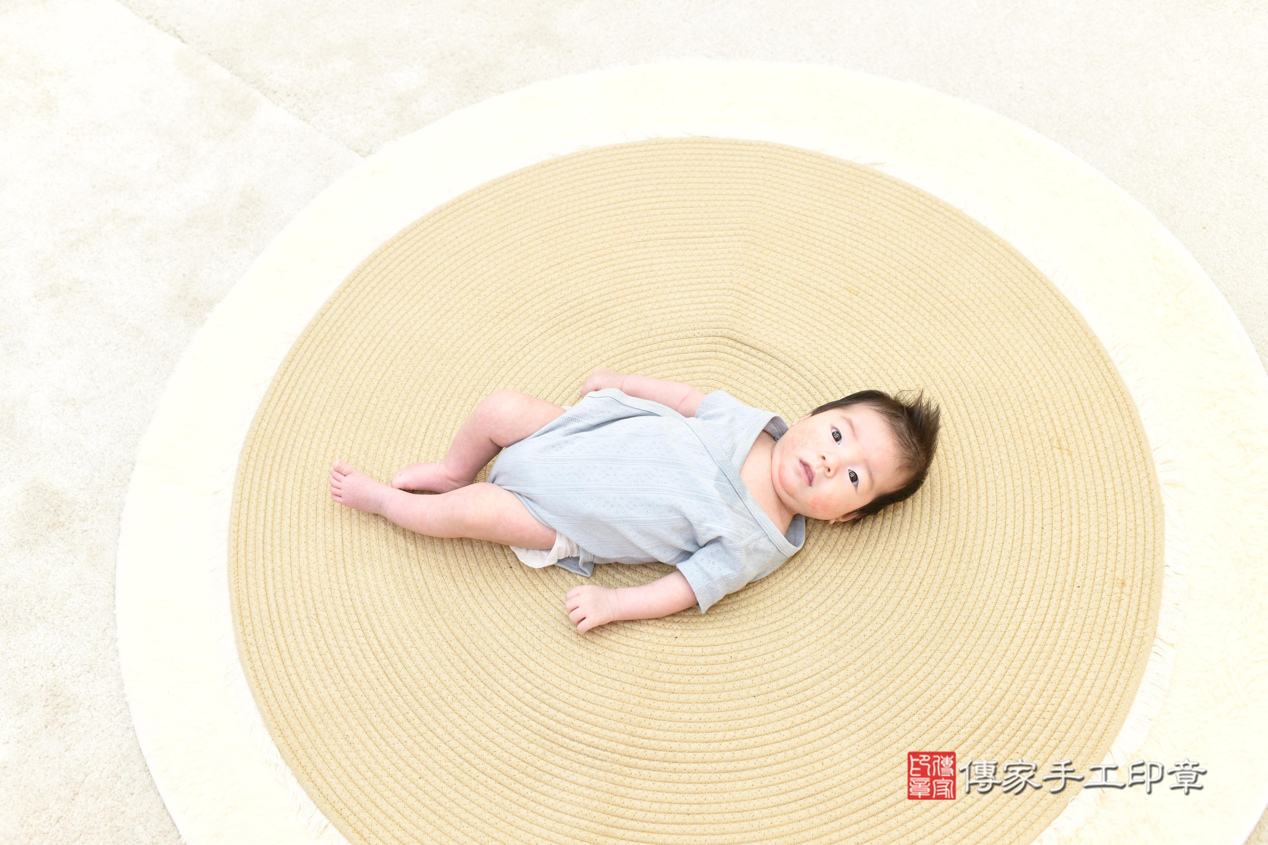 傳家手工印章高雄店、抓周、度脺、美式風會場、傳家嬰兒古禮、吉祥話、抓周道具物品24種、拍照。抓周證書。寶寶抓周、滿周歲、生日快樂、祝福 傳家手工印章高雄店、抓周、度脺、美式風會場、傳家嬰兒古禮、吉祥話、抓周道具物品24種、拍照。抓周證書。寶寶抓周、滿周歲、生日快樂、祝福