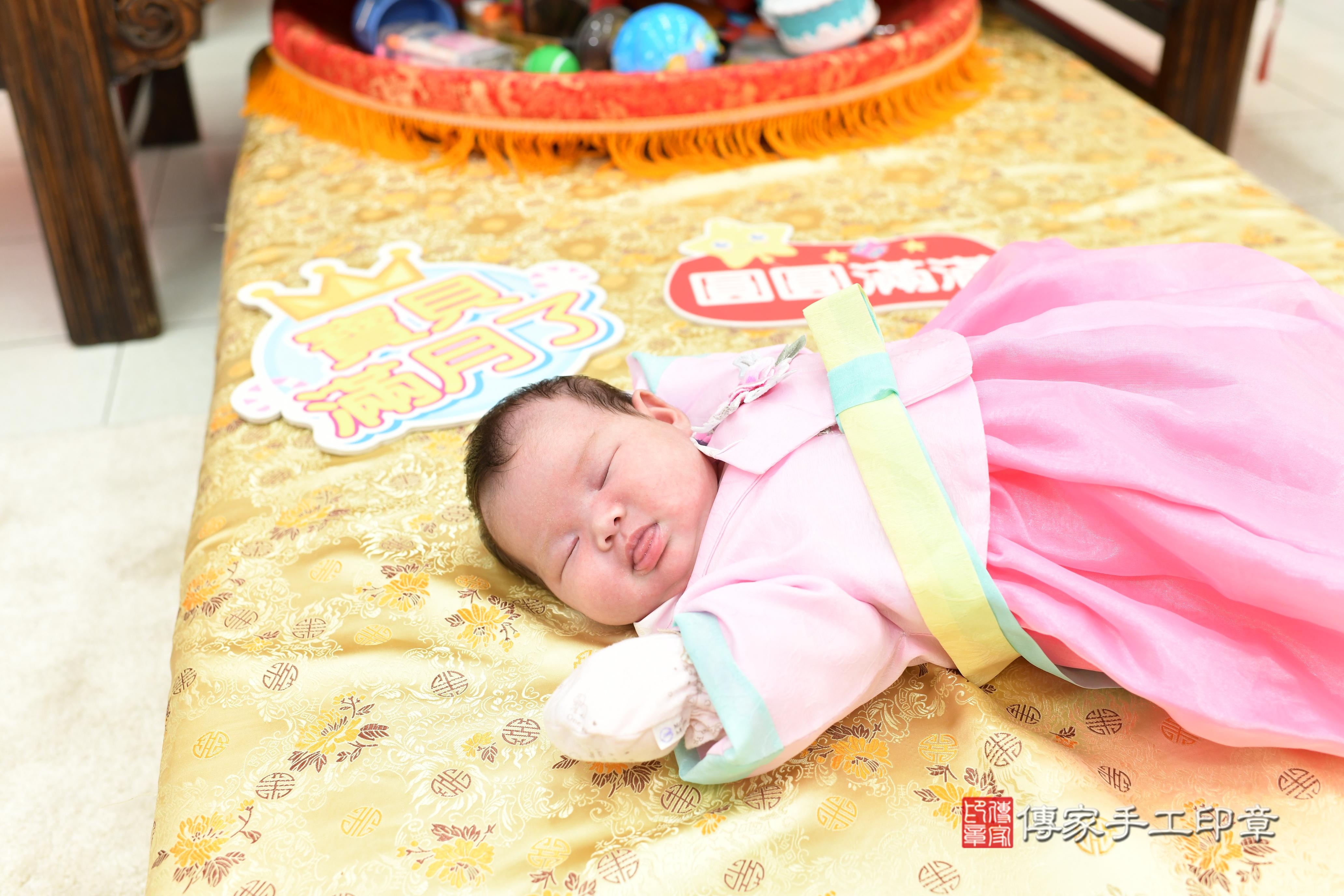 傳家手工印章高雄店、抓周、度脺、美式風會場、傳家嬰兒古禮、吉祥話、抓周道具物品24種、拍照。抓周證書。寶寶抓周、滿周歲、生日快樂、祝福 傳家手工印章高雄店、抓周、度脺、美式風會場、傳家嬰兒古禮、吉祥話、抓周道具物品24種、拍照。抓周證書。寶寶抓周、滿周歲、生日快樂、祝福