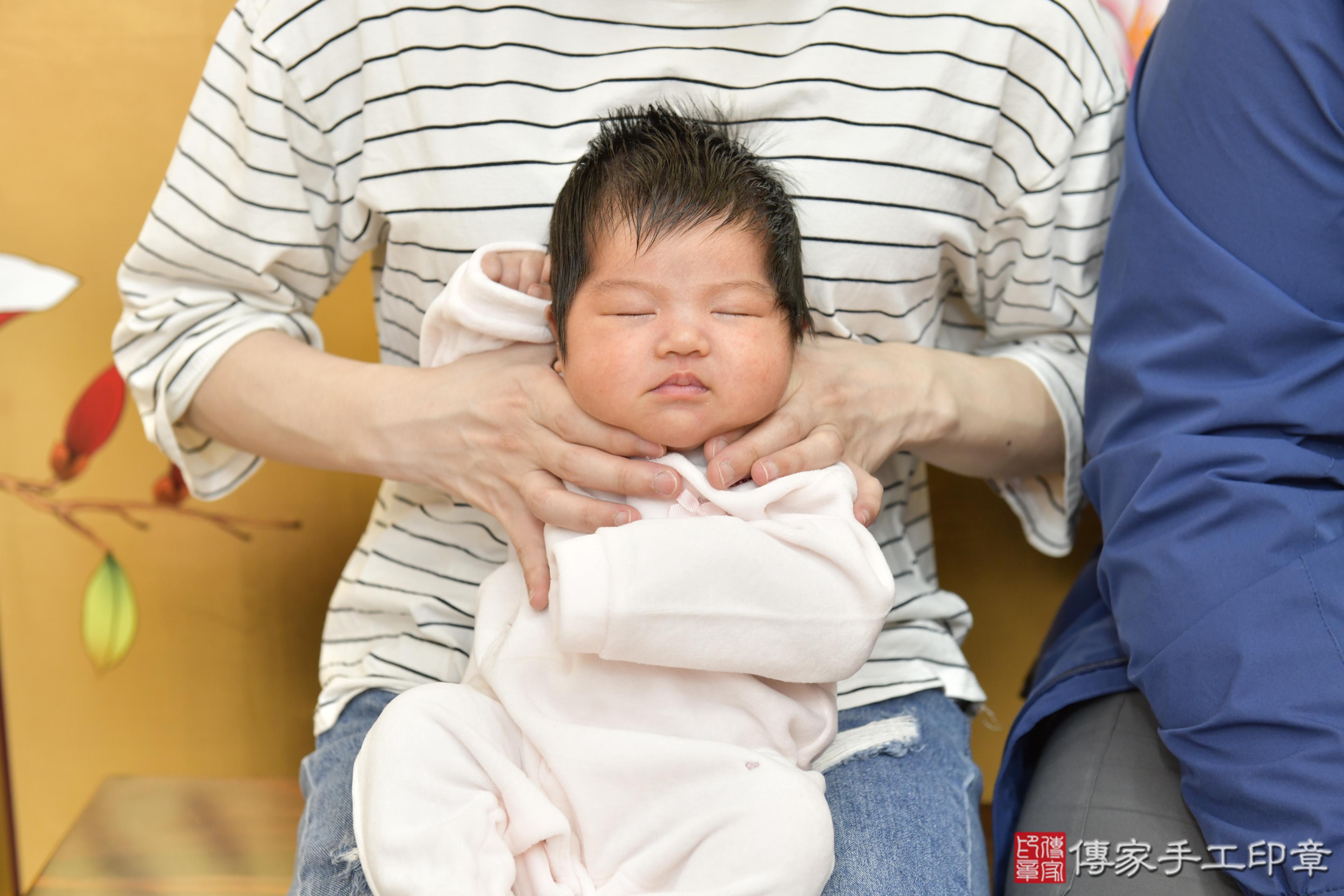 傳家手工印章新竹店、抓周、度脺、美式風會場、傳家嬰兒古禮、吉祥話、抓周道具物品24種、拍照。抓周證書。寶寶抓周、滿周歲、生日快樂、祝福 傳家手工印章新竹店、抓周、度脺、美式風會場、傳家嬰兒古禮、吉祥話、抓周道具物品24種、拍照。抓周證書。寶寶抓周、滿周歲、生日快樂、祝福