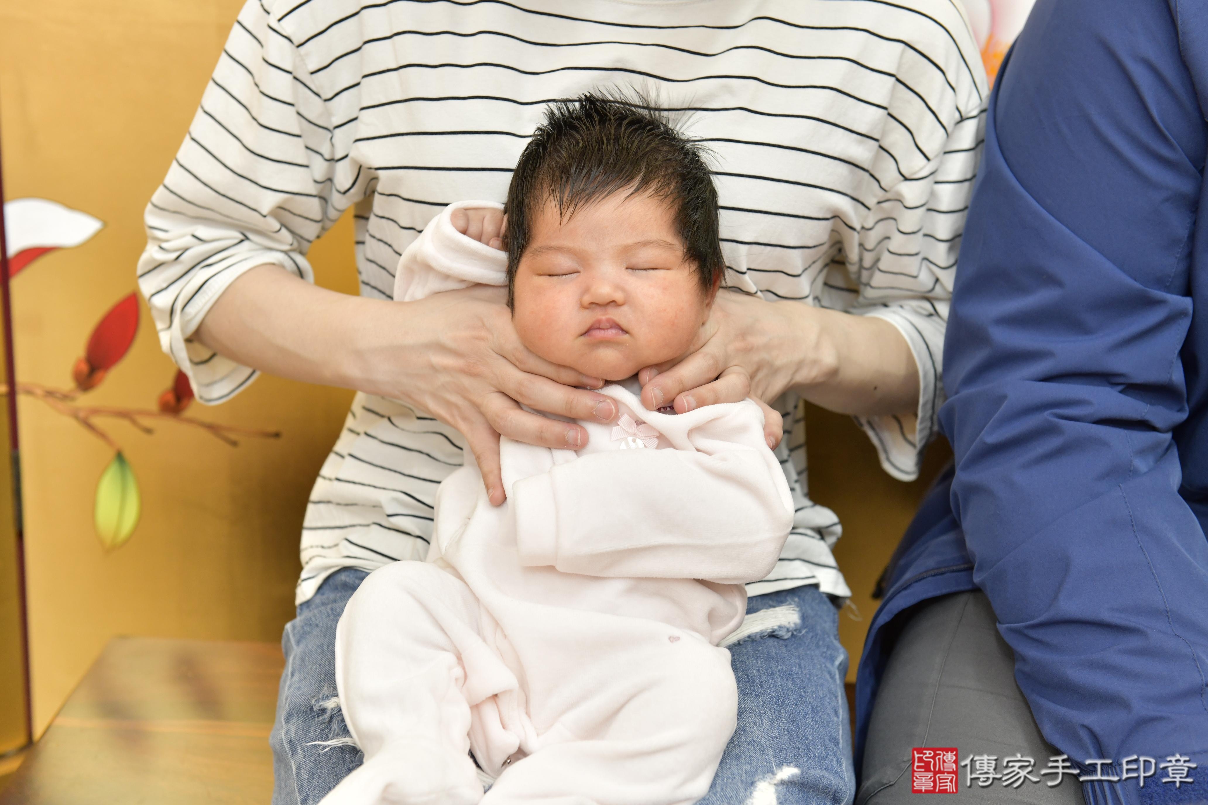 傳家手工印章新竹店、抓周、度脺、美式風會場、傳家嬰兒古禮、吉祥話、抓周道具物品24種、拍照。抓周證書。寶寶抓周、滿周歲、生日快樂、祝福 傳家手工印章新竹店、抓周、度脺、美式風會場、傳家嬰兒古禮、吉祥話、抓周道具物品24種、拍照。抓周證書。寶寶抓周、滿周歲、生日快樂、祝福