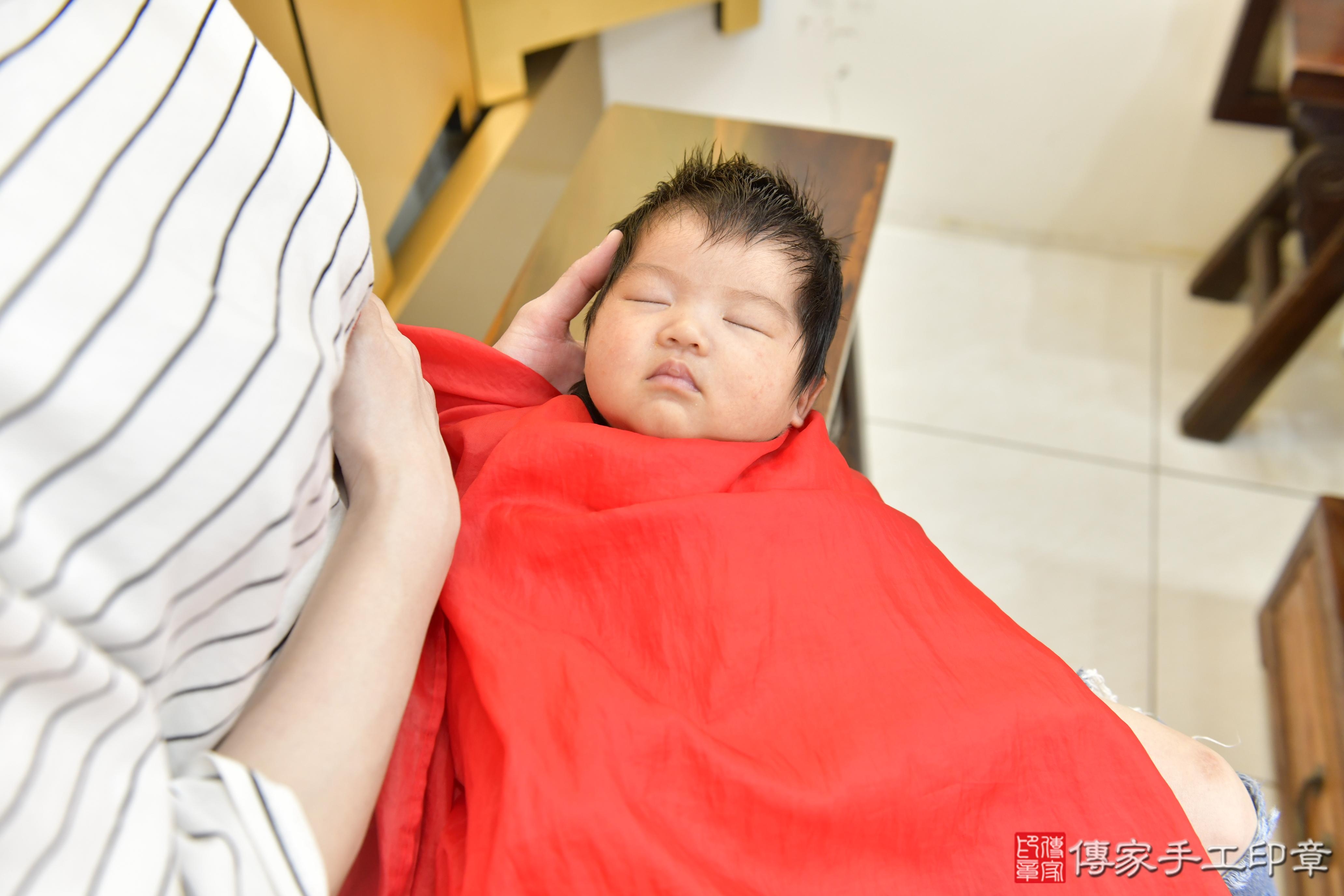 傳家手工印章新竹店、抓周、度脺、美式風會場、傳家嬰兒古禮、吉祥話、抓周道具物品24種、拍照。抓周證書。寶寶抓周、滿周歲、生日快樂、祝福 傳家手工印章新竹店、抓周、度脺、美式風會場、傳家嬰兒古禮、吉祥話、抓周道具物品24種、拍照。抓周證書。寶寶抓周、滿周歲、生日快樂、祝福