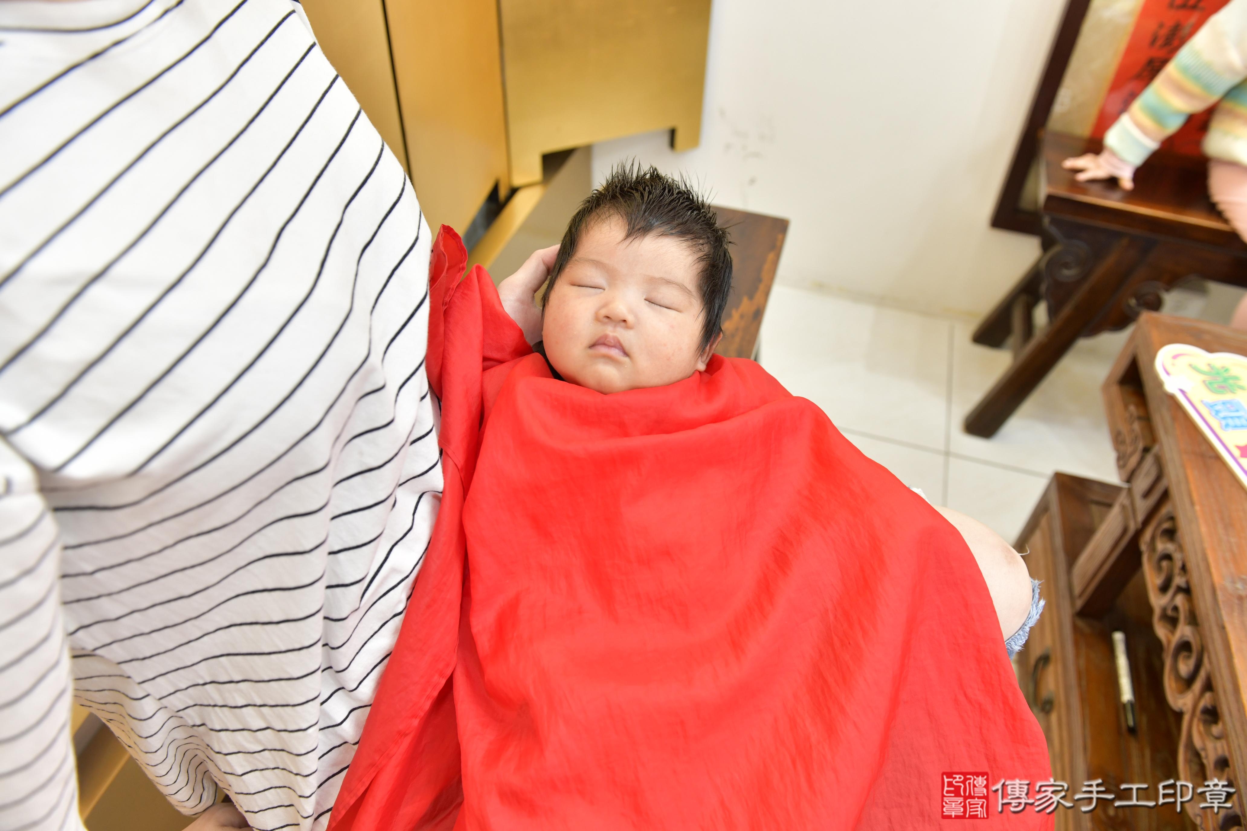 傳家手工印章新竹店、抓周、度脺、美式風會場、傳家嬰兒古禮、吉祥話、抓周道具物品24種、拍照。抓周證書。寶寶抓周、滿周歲、生日快樂、祝福 傳家手工印章新竹店、抓周、度脺、美式風會場、傳家嬰兒古禮、吉祥話、抓周道具物品24種、拍照。抓周證書。寶寶抓周、滿周歲、生日快樂、祝福