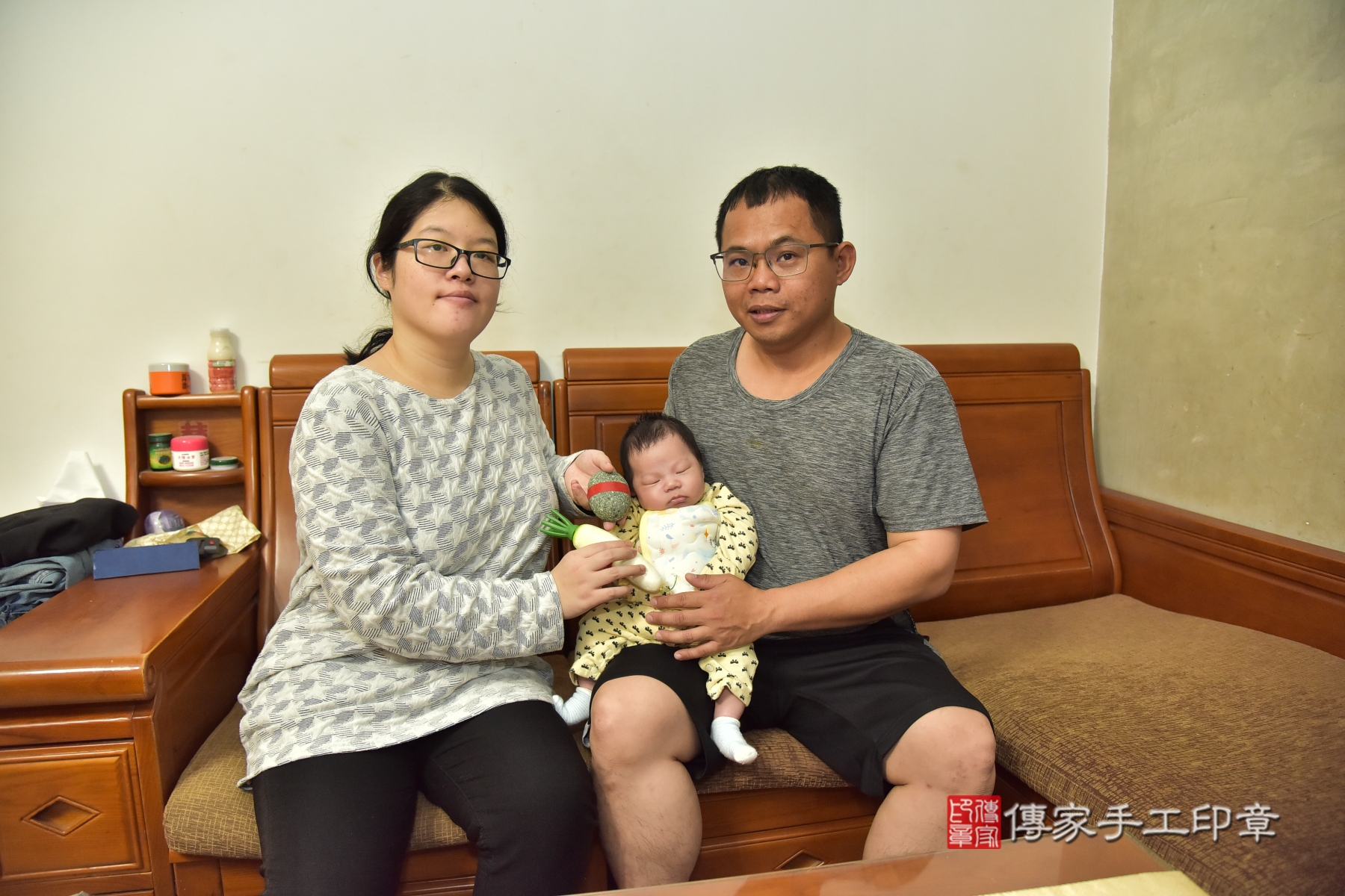 傳家手工印章新北店、抓周、度脺、剃頭、收涎、傳家嬰兒古禮