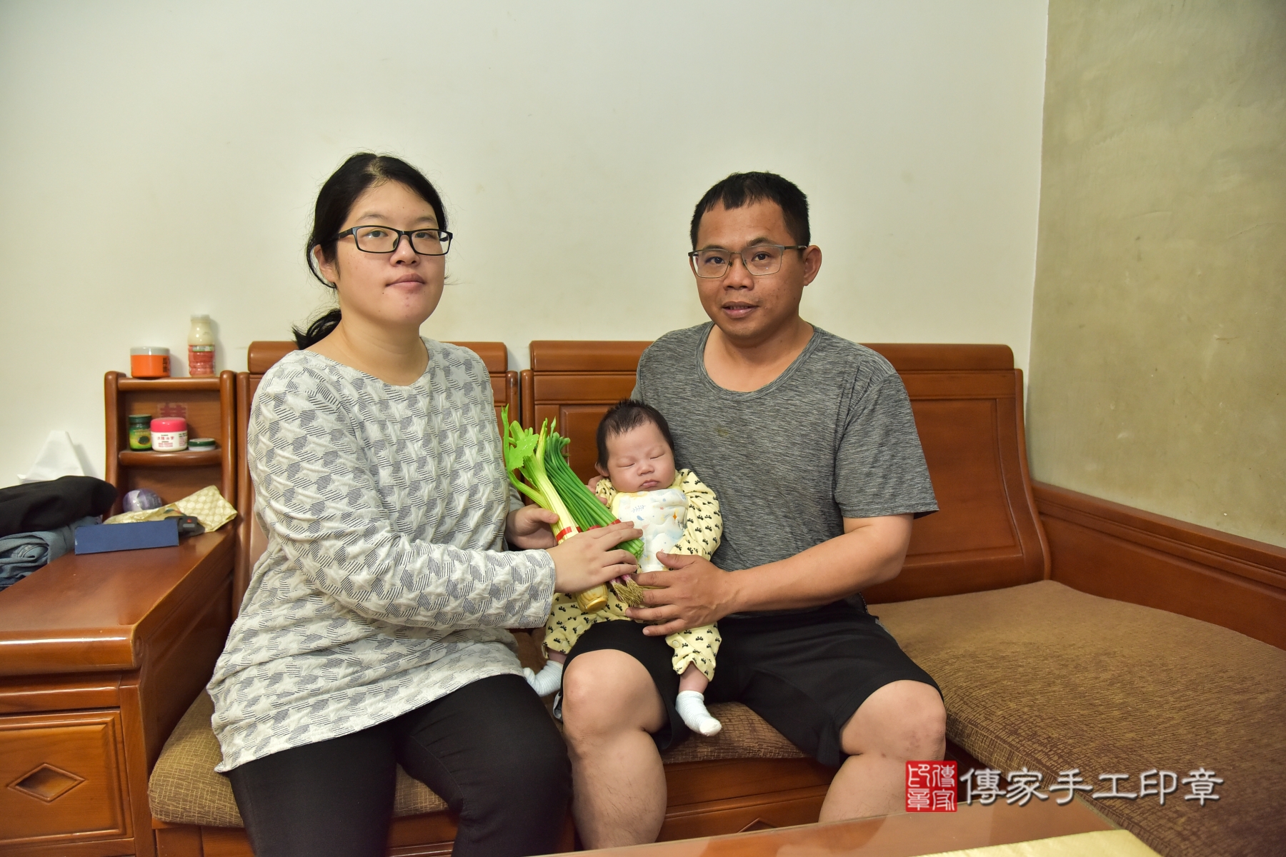 傳家手工印章新北店、抓周、度脺、剃頭、收涎、傳家嬰兒古禮