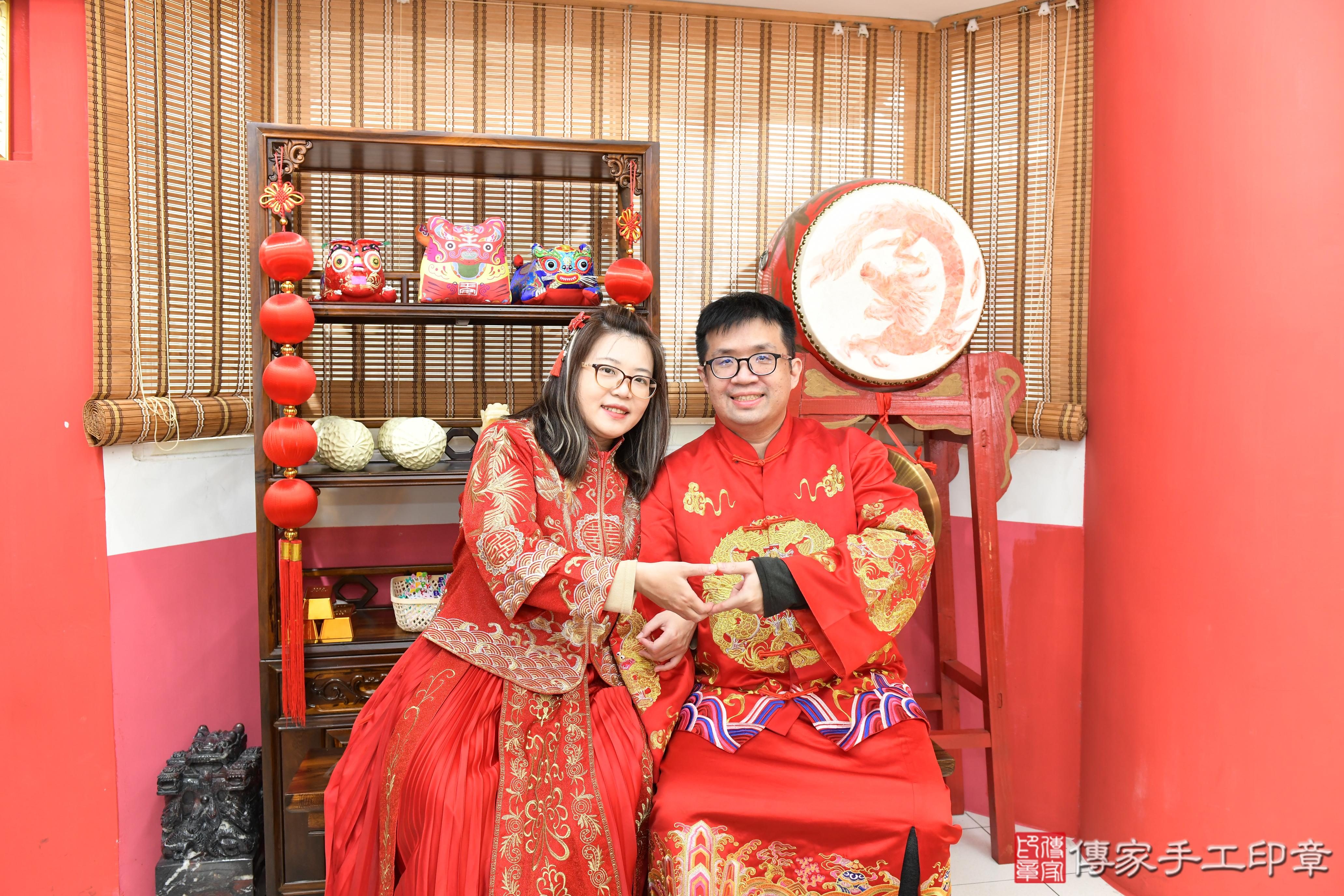 傳家手工印章高雄店、抓周、度脺、美式風會場、傳家嬰兒古禮、吉祥話、抓周道具物品24種、拍照。抓周證書。寶寶抓周、滿周歲、生日快樂、祝福