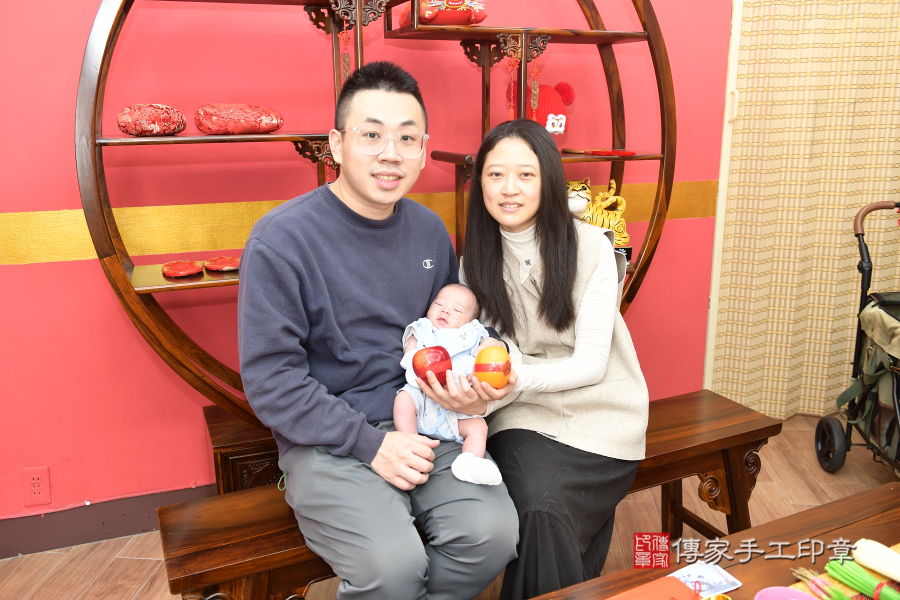 傳家手工印章台北店、抓周、度脺、剃頭、收涎、傳家嬰兒古禮