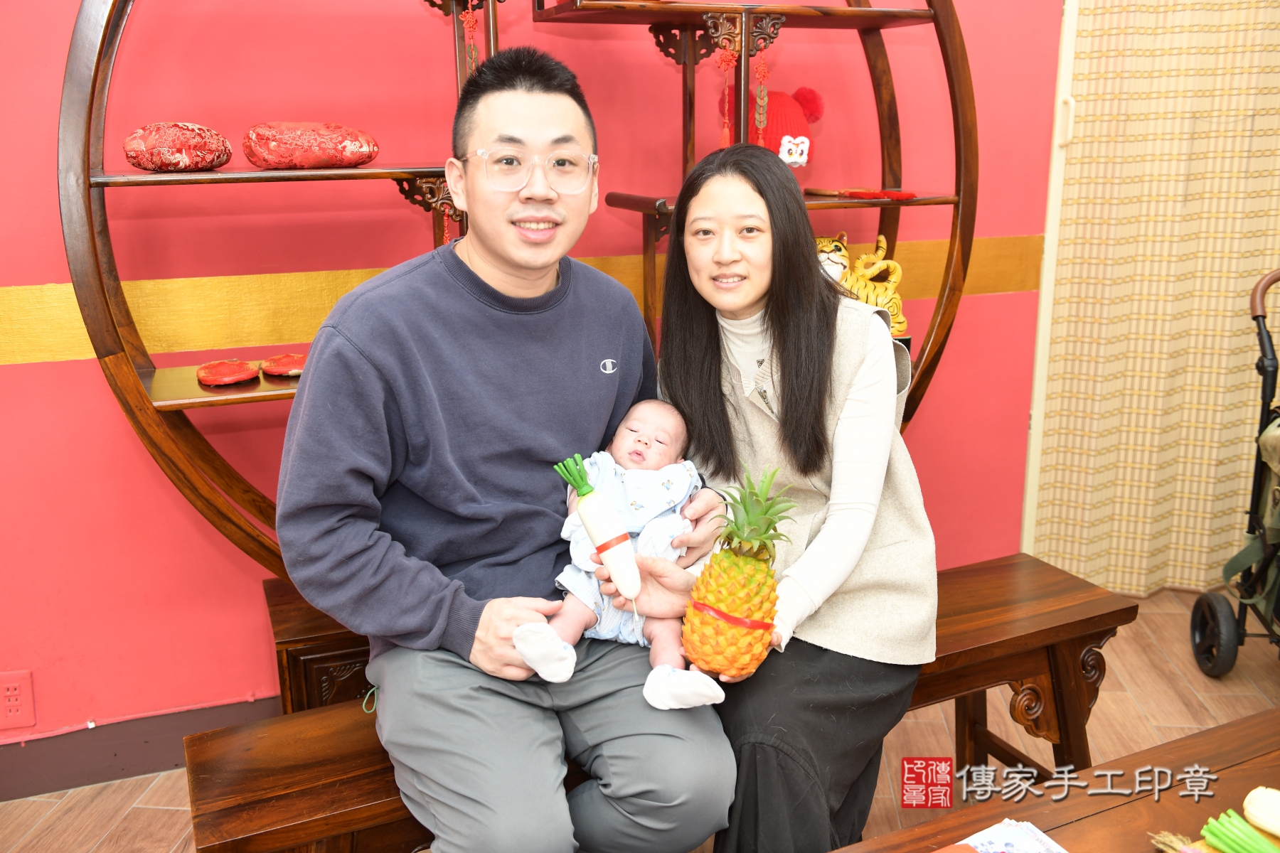 傳家手工印章台北店、抓周、度脺、剃頭、收涎、傳家嬰兒古禮