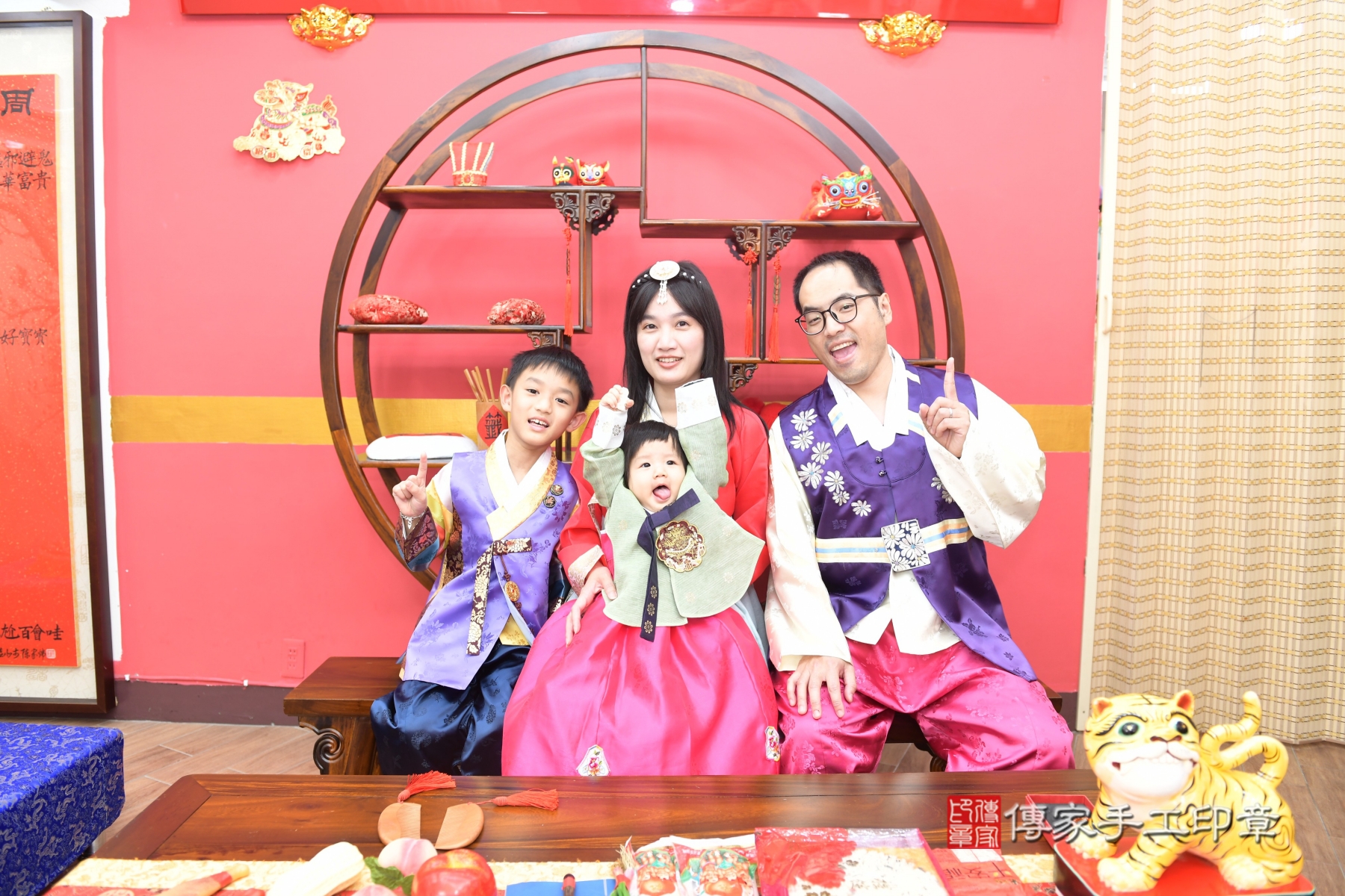笑聲與祝福交織：抓週儀式的美好記憶！台北市小凝寶貝抓周推薦： .....，案例照