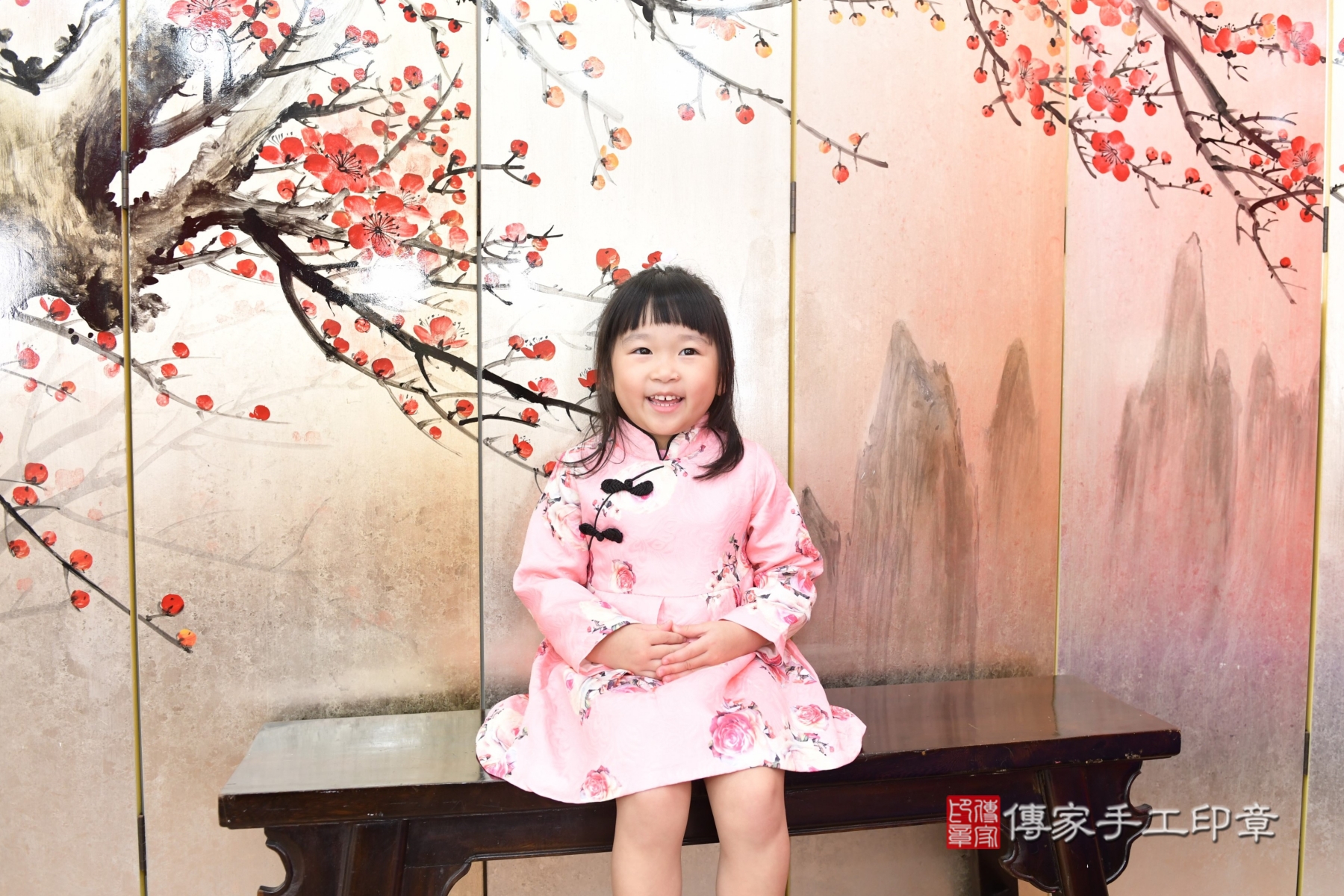 傳家手工印章台北店、抓周、度脺、剃頭、收涎、傳家嬰兒古禮 傳家手工印章台北店、抓周、度脺、剃頭、收涎、傳家嬰兒古禮