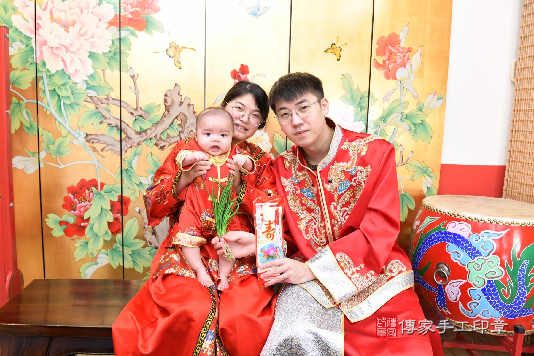 傳家手工印章台北店、抓周、度脺、剃頭、收涎、傳家嬰兒古禮