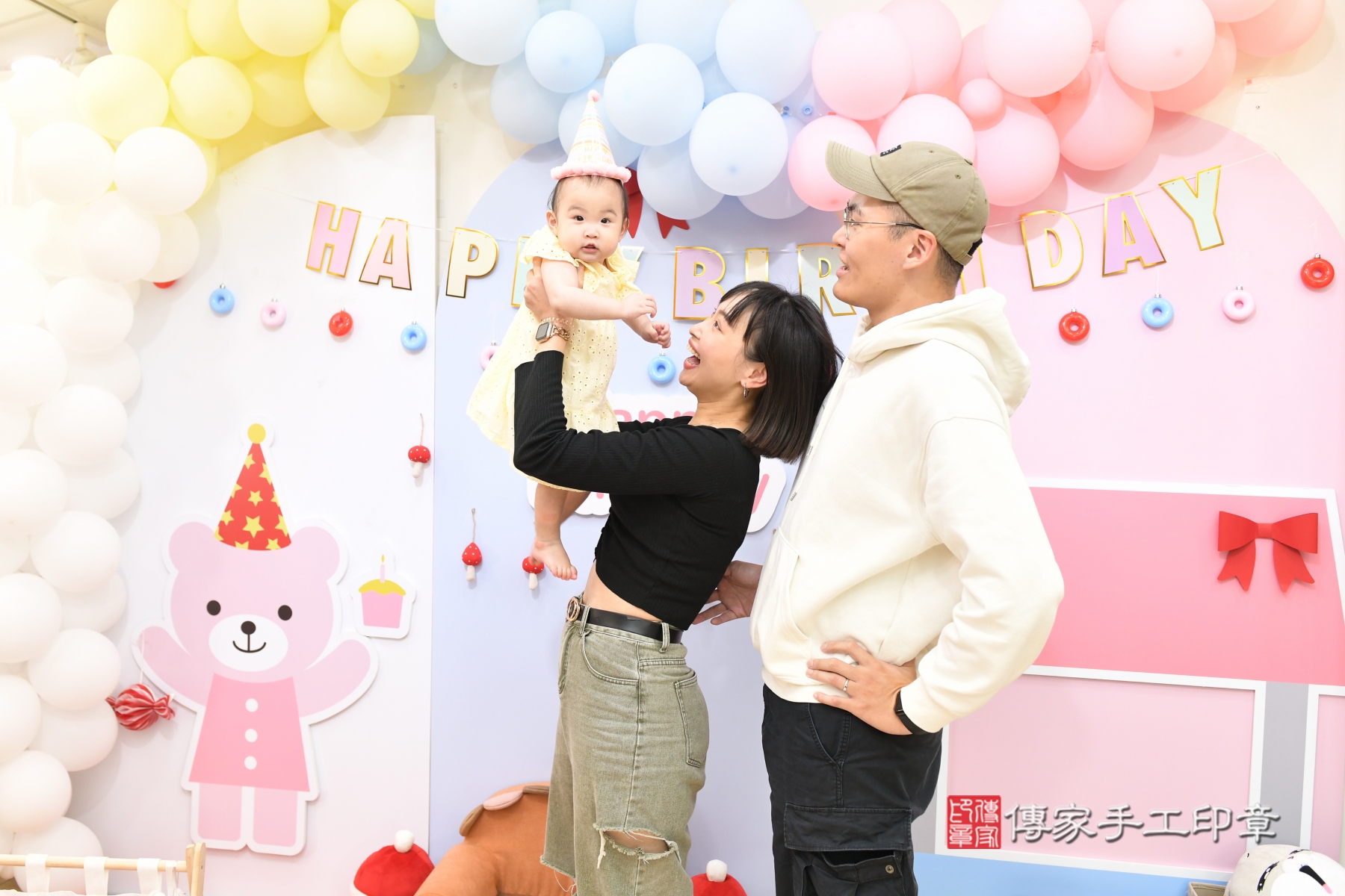 在笑聲與祝福中，紀錄屬於我們的第一個里程碑。台北市霓霓寶貝抓 .....，案例照