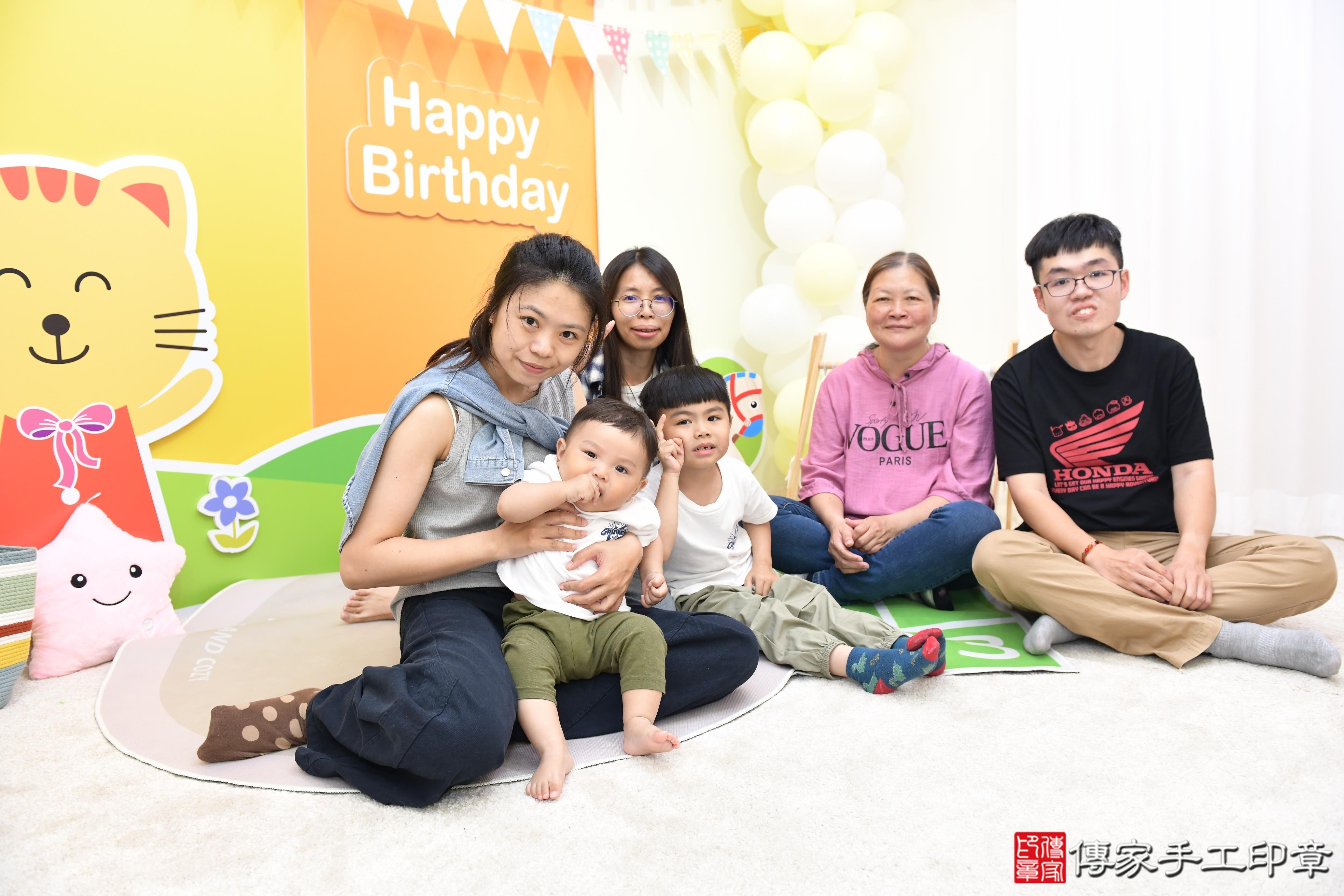 傳家手工印章台南店、抓周、度脺、美式風會場、傳家嬰兒古禮、吉祥話、抓周道具物品24種、拍照。抓周證書。寶寶抓周、滿周歲、生日快樂、祝福 傳家手工印章台南店、抓周、度脺、美式風會場、傳家嬰兒古禮、吉祥話、抓周道具物品24種、拍照。抓周證書。寶寶抓周、滿周歲、生日快樂、祝福