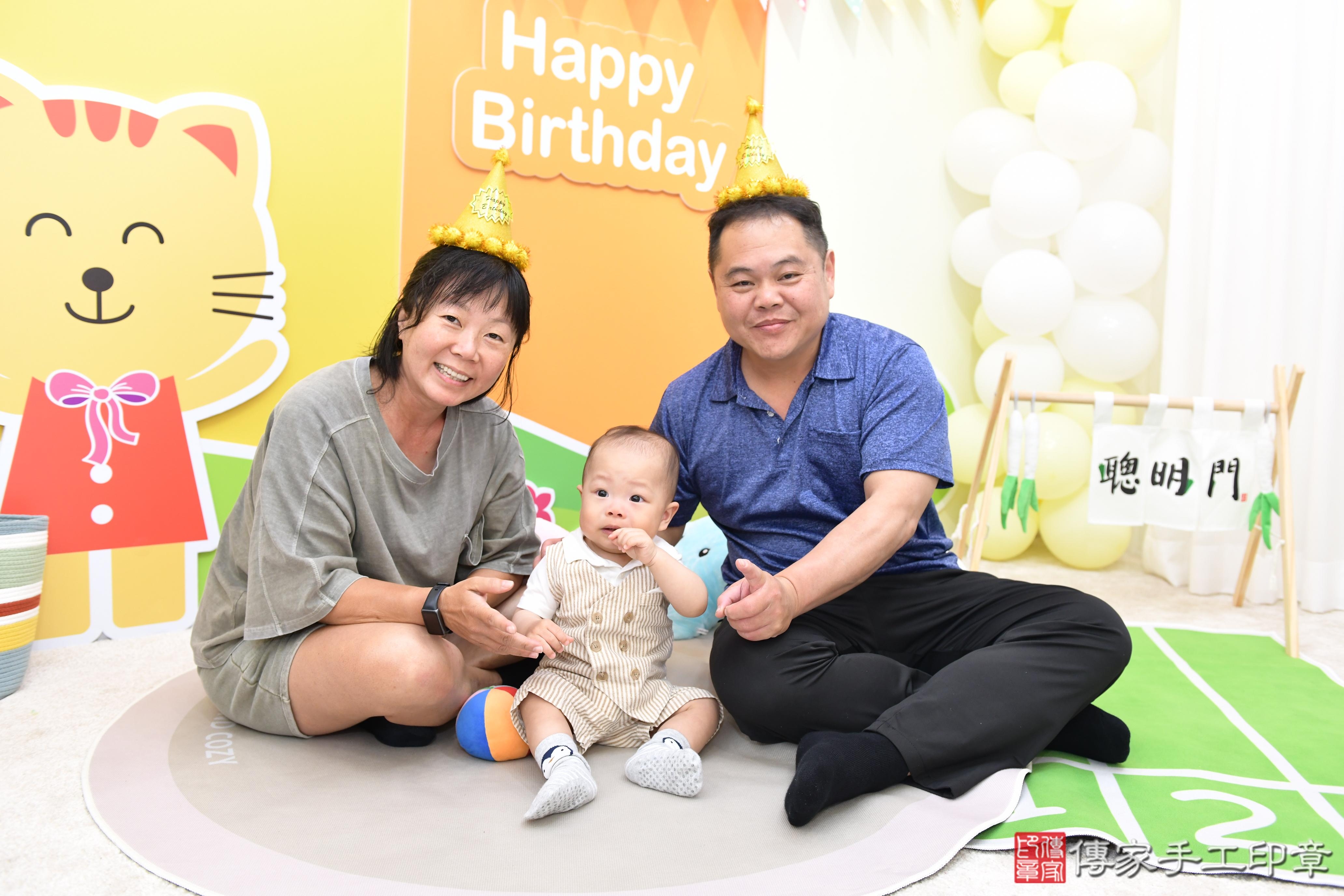 傳家手工印章台南店、抓周、度脺、美式風會場、傳家嬰兒古禮、吉祥話、抓周道具物品24種、拍照。抓周證書。寶寶抓周、滿周歲、生日快樂、祝福 傳家手工印章台南店、抓周、度脺、美式風會場、傳家嬰兒古禮、吉祥話、抓周道具物品24種、拍照。抓周證書。寶寶抓周、滿周歲、生日快樂、祝福
