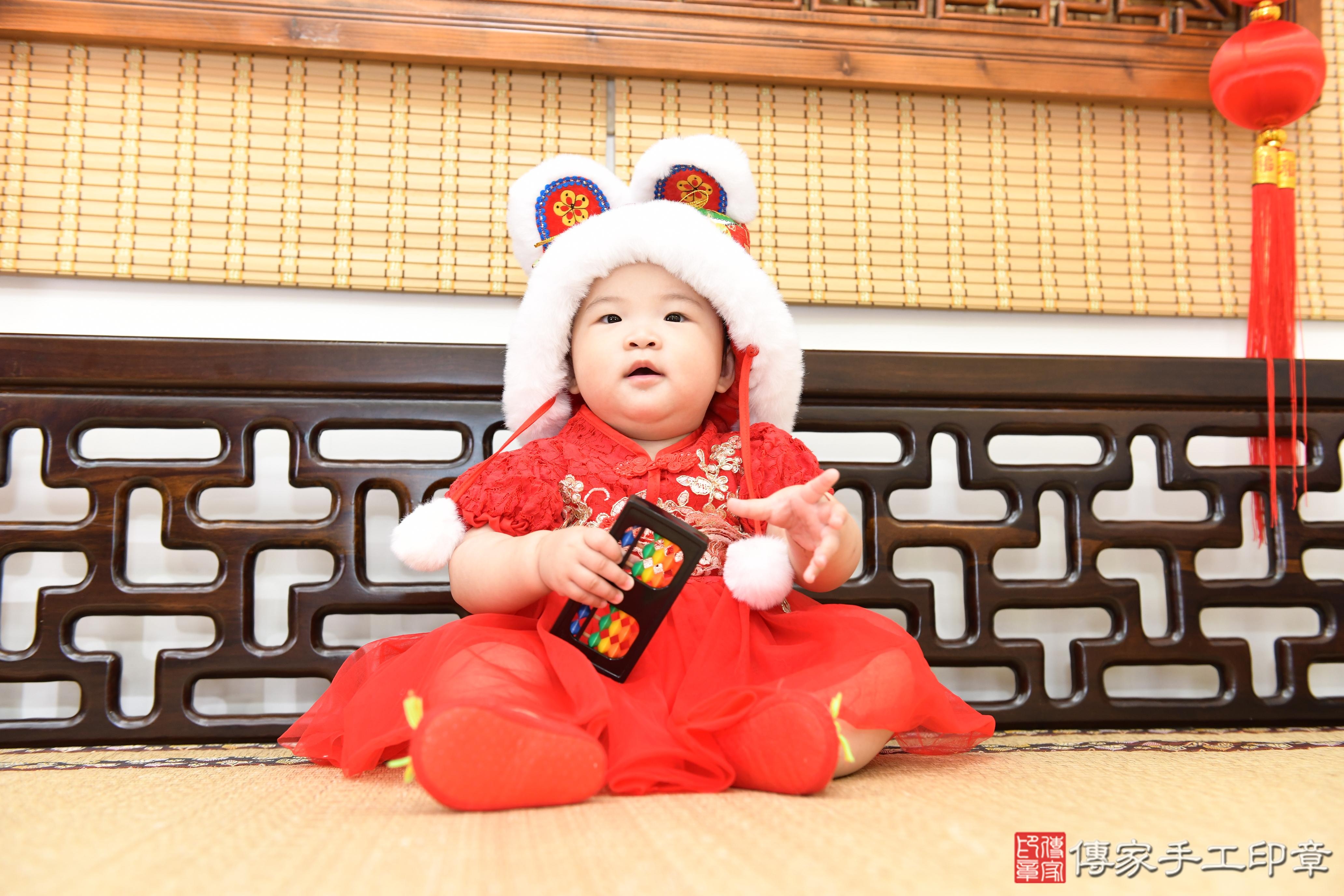 傳家手工印章台南店、抓周、度脺、美式風會場、傳家嬰兒古禮、吉祥話、抓周道具物品24種、拍照。抓周證書。寶寶抓周、滿周歲、生日快樂、祝福 傳家手工印章台南店、抓周、度脺、美式風會場、傳家嬰兒古禮、吉祥話、抓周道具物品24種、拍照。抓周證書。寶寶抓周、滿周歲、生日快樂、祝福