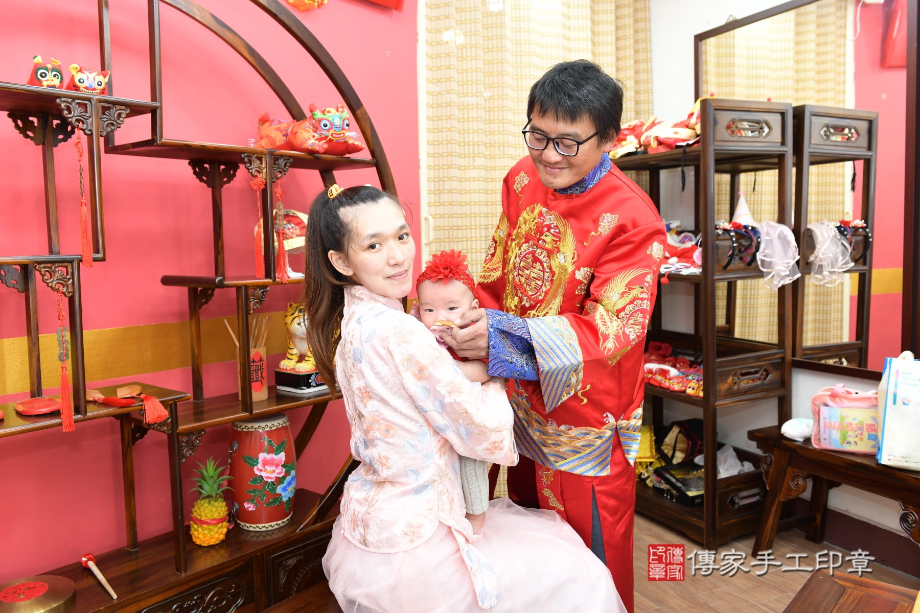 傳家手工印章台北店、剃頭、收涎、抓周 傳家手工印章台北店、剃頭、收涎、抓周