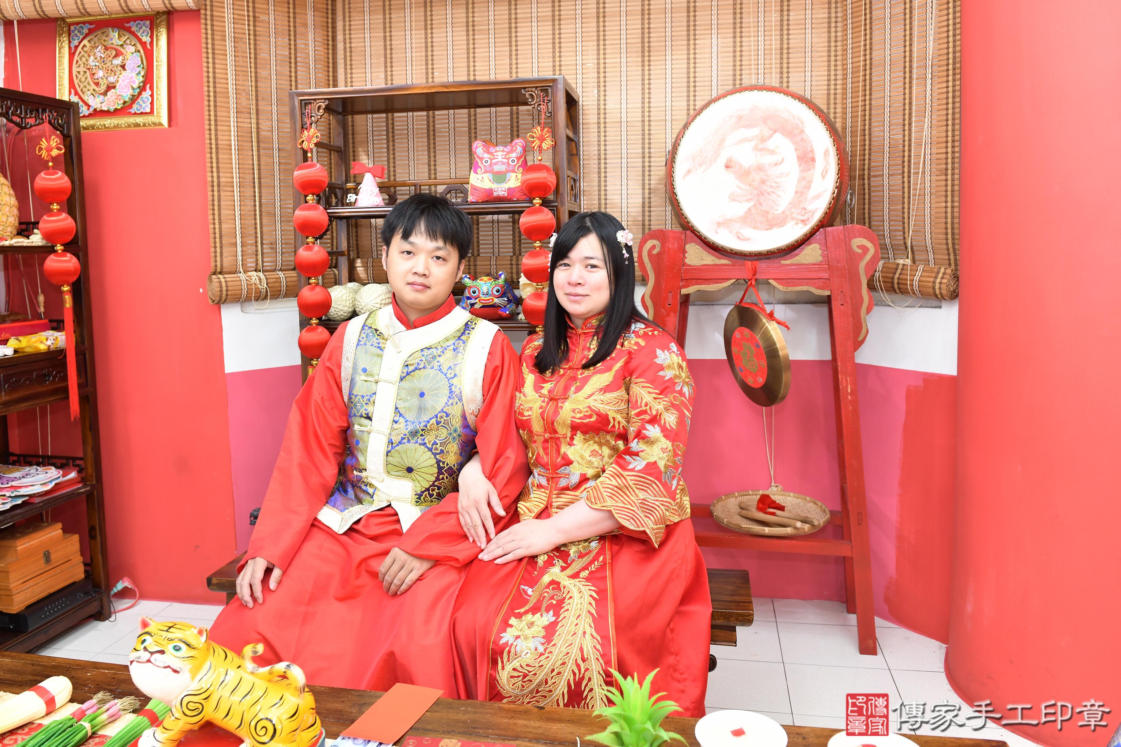 傳家手工印章高雄店、抓周、度脺、美式風會場、傳家嬰兒古禮、吉祥話、抓周道具物品24種、拍照。抓周證書。寶寶抓周、滿周歲、生日快樂、祝福 傳家手工印章高雄店、抓周、度脺、美式風會場、傳家嬰兒古禮、吉祥話、抓周道具物品24種、拍照。抓周證書。寶寶抓周、滿周歲、生日快樂、祝福
