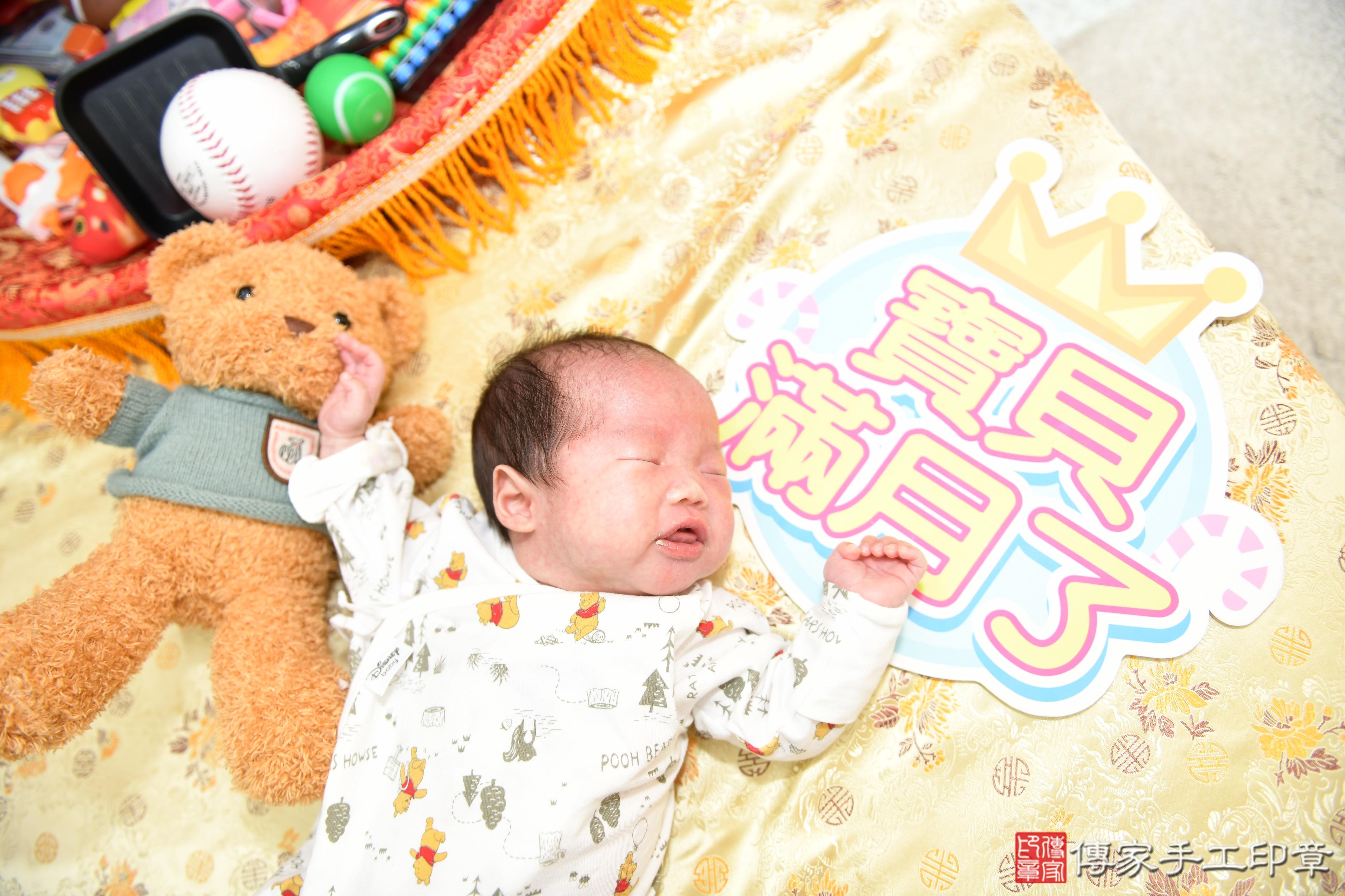 傳家手工印章高雄店、抓周、度脺、美式風會場、傳家嬰兒古禮、吉祥話、抓周道具物品24種、拍照。抓周證書。寶寶抓周、滿周歲、生日快樂、祝福 傳家手工印章高雄店、抓周、度脺、美式風會場、傳家嬰兒古禮、吉祥話、抓周道具物品24種、拍照。抓周證書。寶寶抓周、滿周歲、生日快樂、祝福