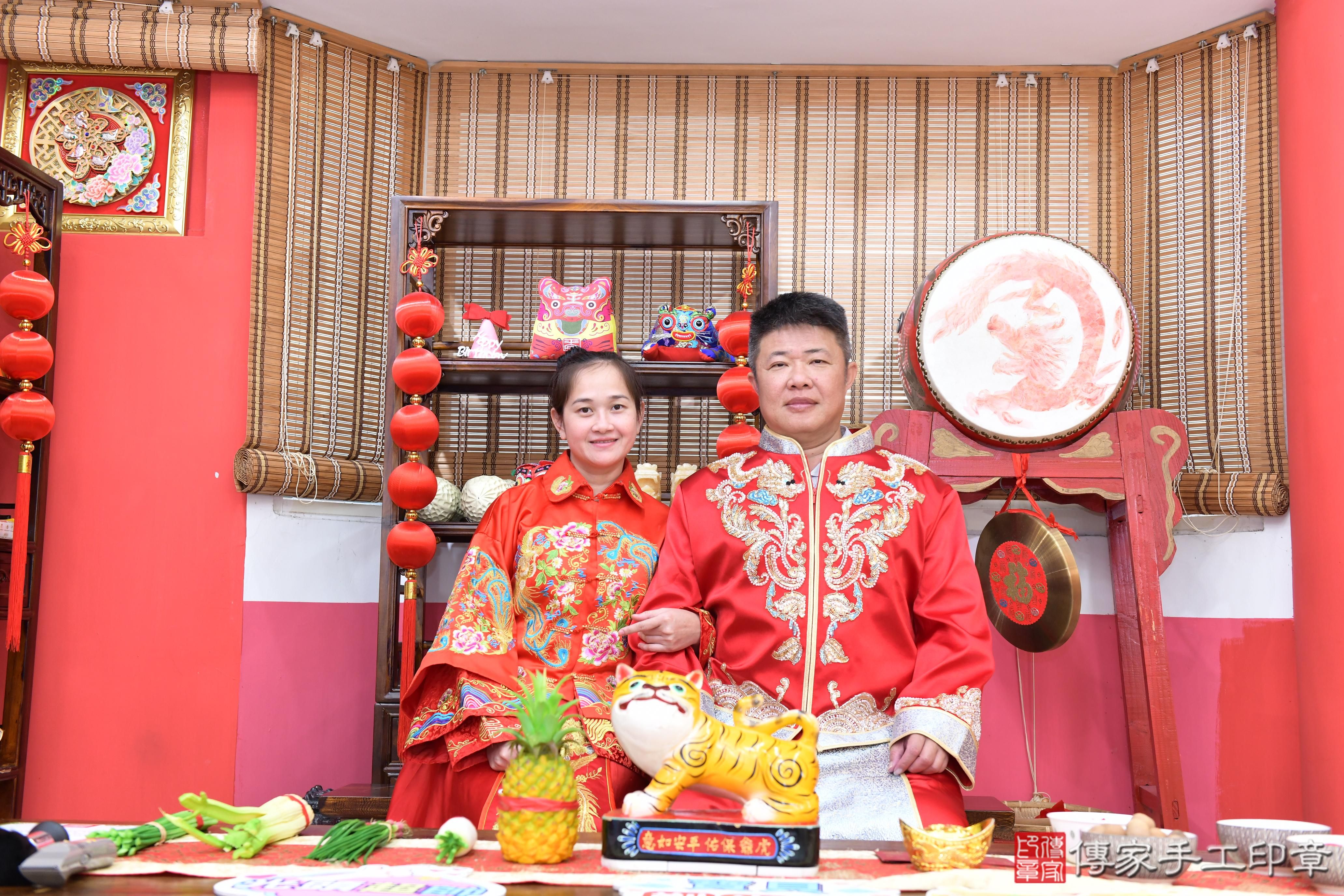 傳家手工印章高雄店、抓周、度脺、美式風會場、傳家嬰兒古禮、吉祥話、抓周道具物品24種、拍照。抓周證書。寶寶抓周、滿周歲、生日快樂、祝福 傳家手工印章高雄店、抓周、度脺、美式風會場、傳家嬰兒古禮、吉祥話、抓周道具物品24種、拍照。抓周證書。寶寶抓周、滿周歲、生日快樂、祝福