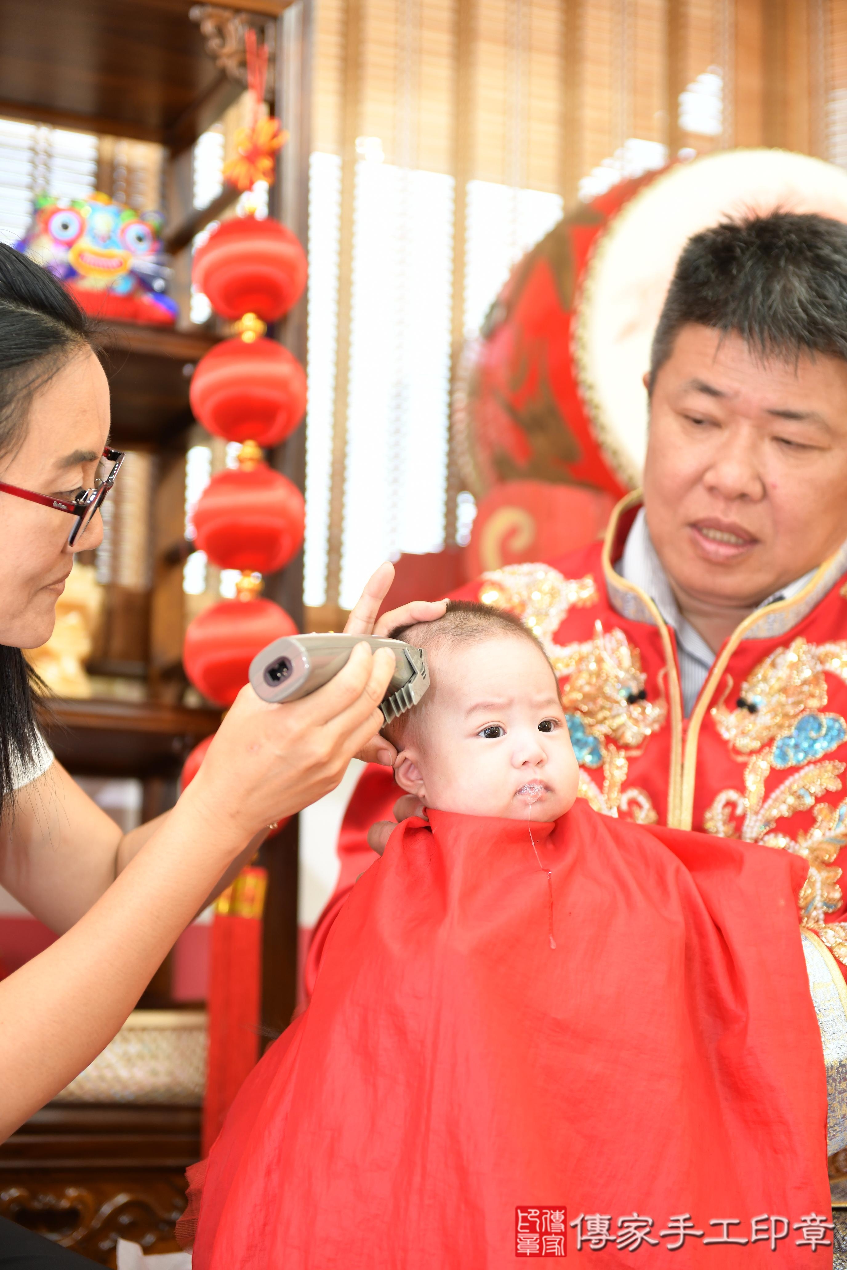 傳家手工印章高雄店、抓周、度脺、美式風會場、傳家嬰兒古禮、吉祥話、抓周道具物品24種、拍照。抓周證書。寶寶抓周、滿周歲、生日快樂、祝福 傳家手工印章高雄店、抓周、度脺、美式風會場、傳家嬰兒古禮、吉祥話、抓周道具物品24種、拍照。抓周證書。寶寶抓周、滿周歲、生日快樂、祝福