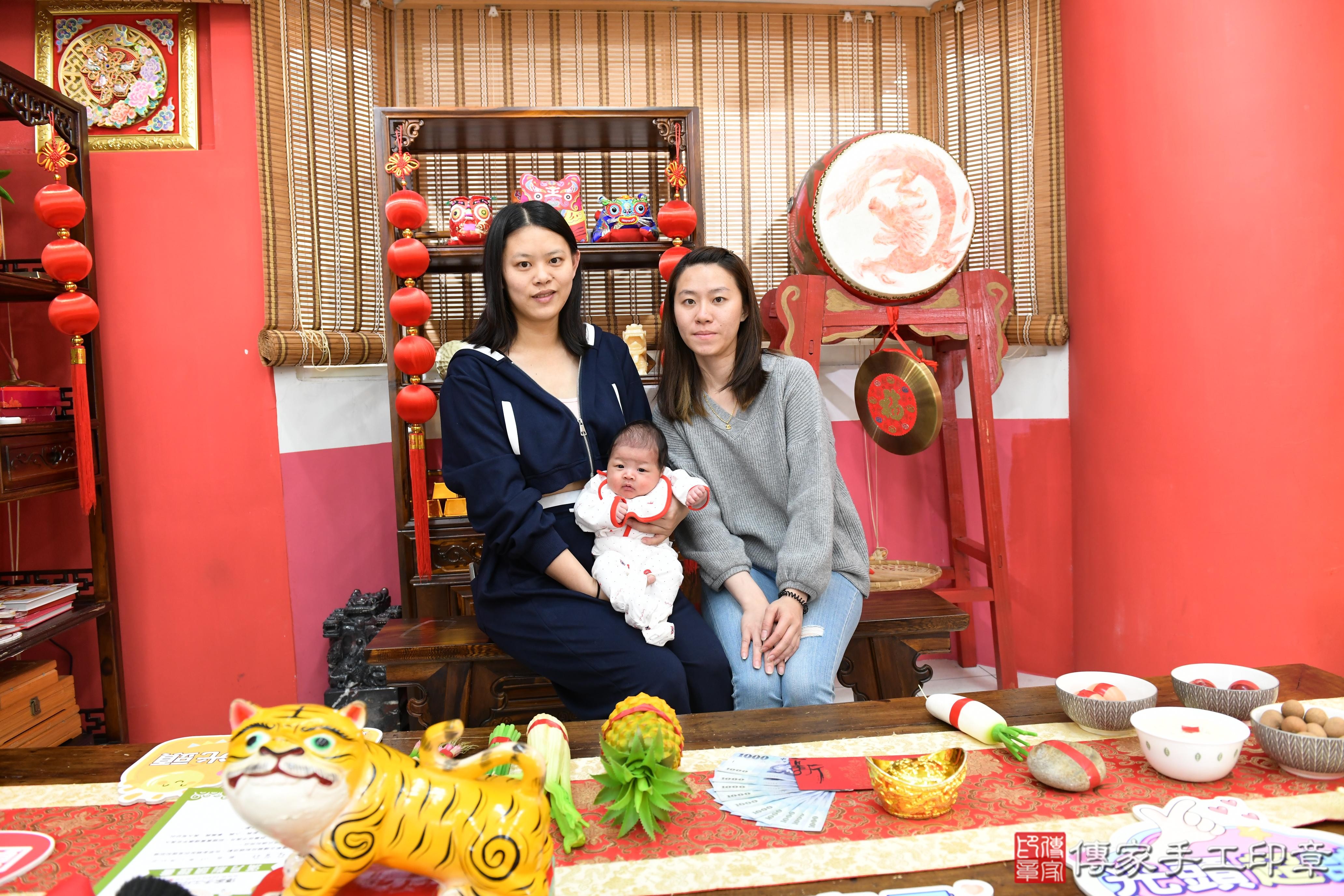 傳家手工印章高雄店、抓周、度脺、美式風會場、傳家嬰兒古禮、吉祥話、抓周道具物品24種、拍照。抓周證書。寶寶抓周、滿周歲、生日快樂、祝福