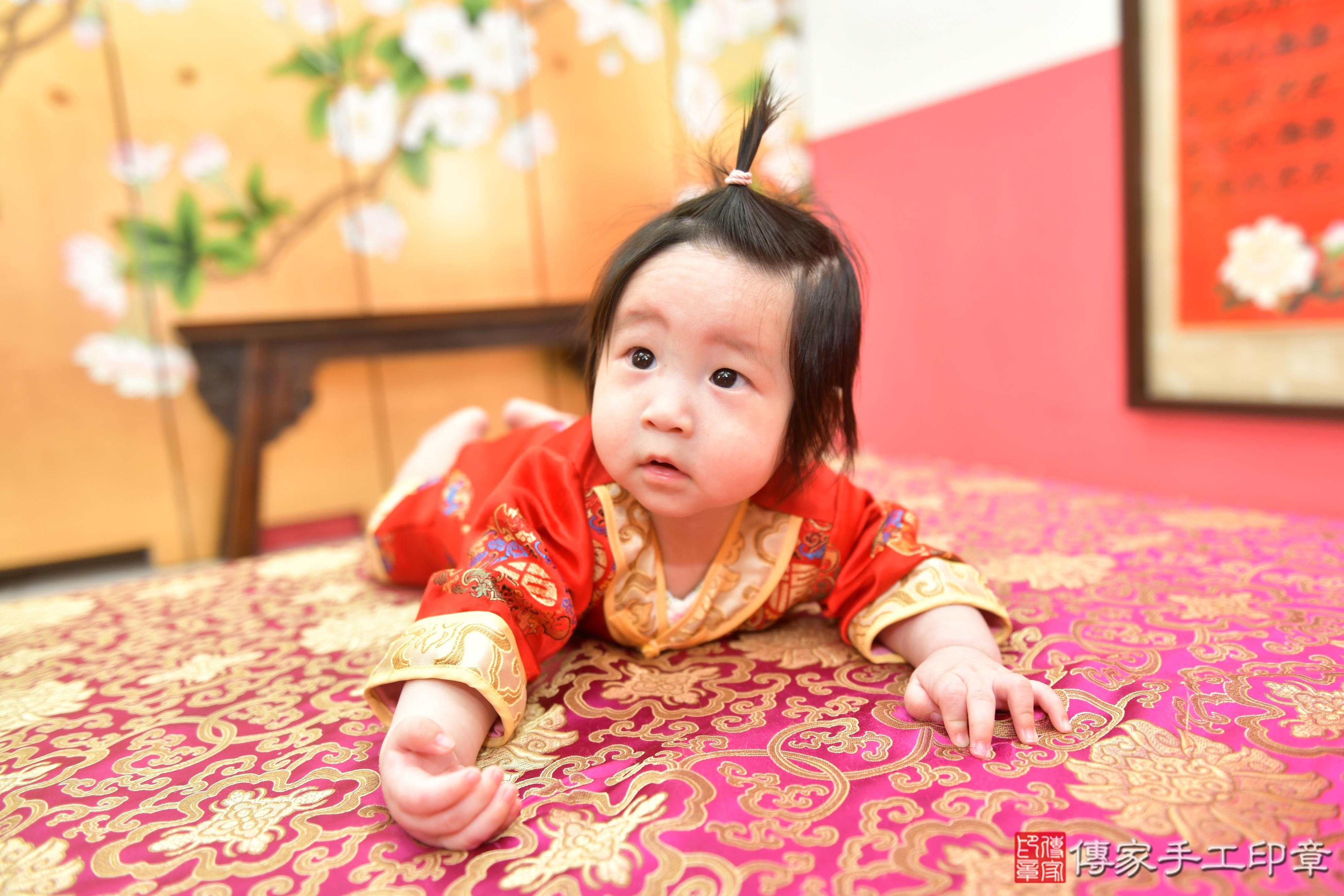 傳家手工印章台中店、抓周、度脺、美式風會場、傳家嬰兒古禮、吉祥話、抓周道具物品24種、拍照。抓周證書。寶寶抓周、滿周歲、生日快樂、祝福 傳家手工印章台中店、抓周、度脺、美式風會場、傳家嬰兒古禮、吉祥話、抓周道具物品24種、拍照。抓周證書。寶寶抓周、滿周歲、生日快樂、祝福