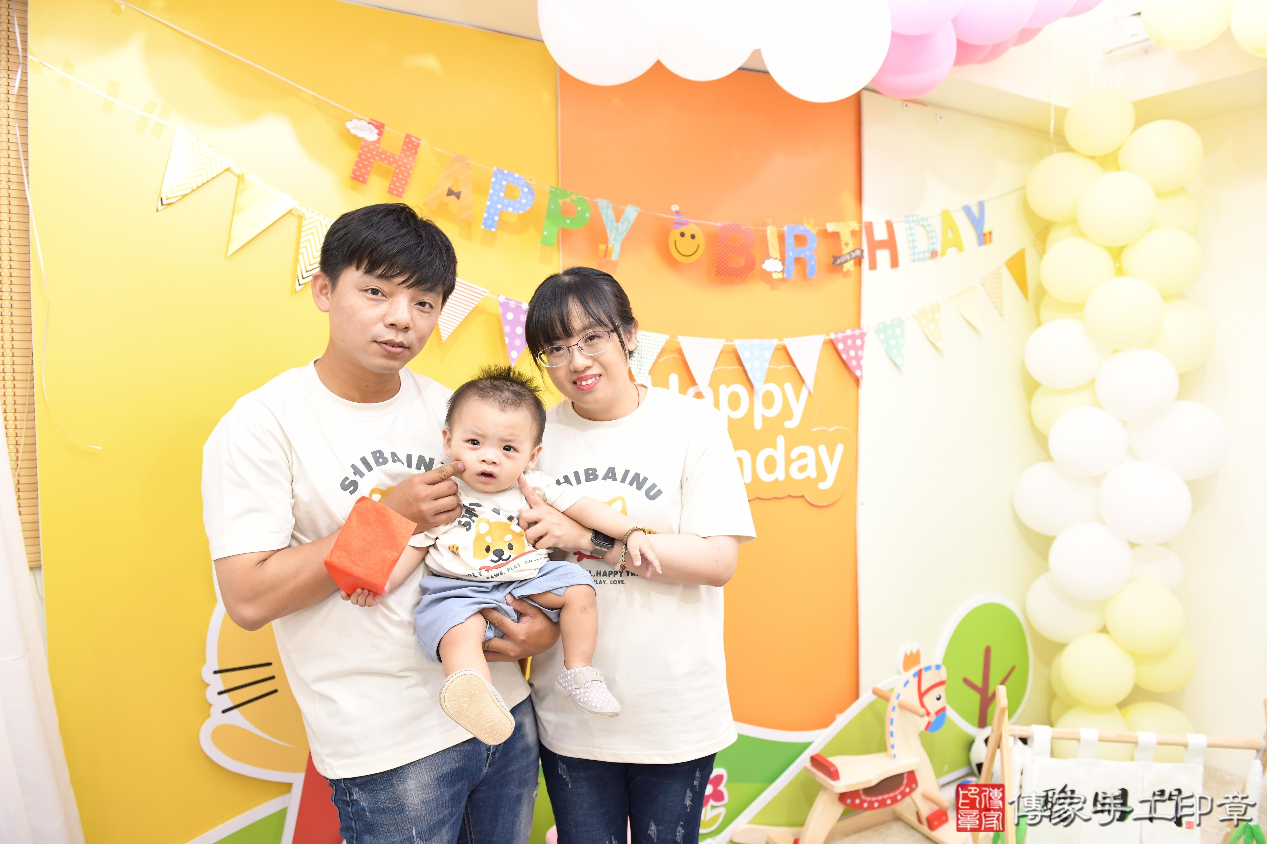 傳家手工印章台南店、抓周、度脺、美式風會場、傳家嬰兒古禮、吉祥話、抓周道具物品24種、拍照。抓周證書。寶寶抓周、滿周歲、生日快樂、祝福 傳家手工印章台南店、抓周、度脺、美式風會場、傳家嬰兒古禮、吉祥話、抓周道具物品24種、拍照。抓周證書。寶寶抓周、滿周歲、生日快樂、祝福