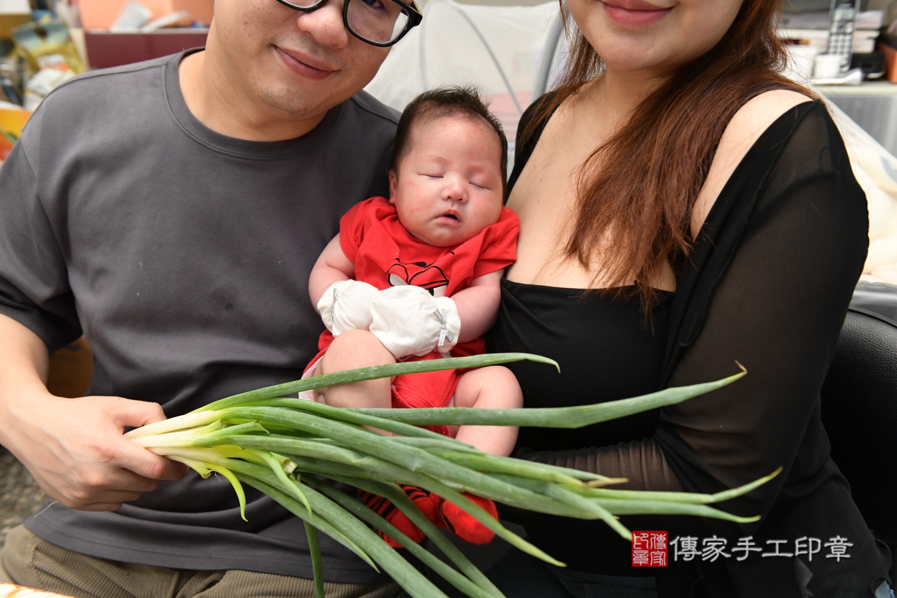 傳家手工印章新北店、剃頭、收涎、抓周 傳家手工印章新北店、剃頭、收涎、抓周