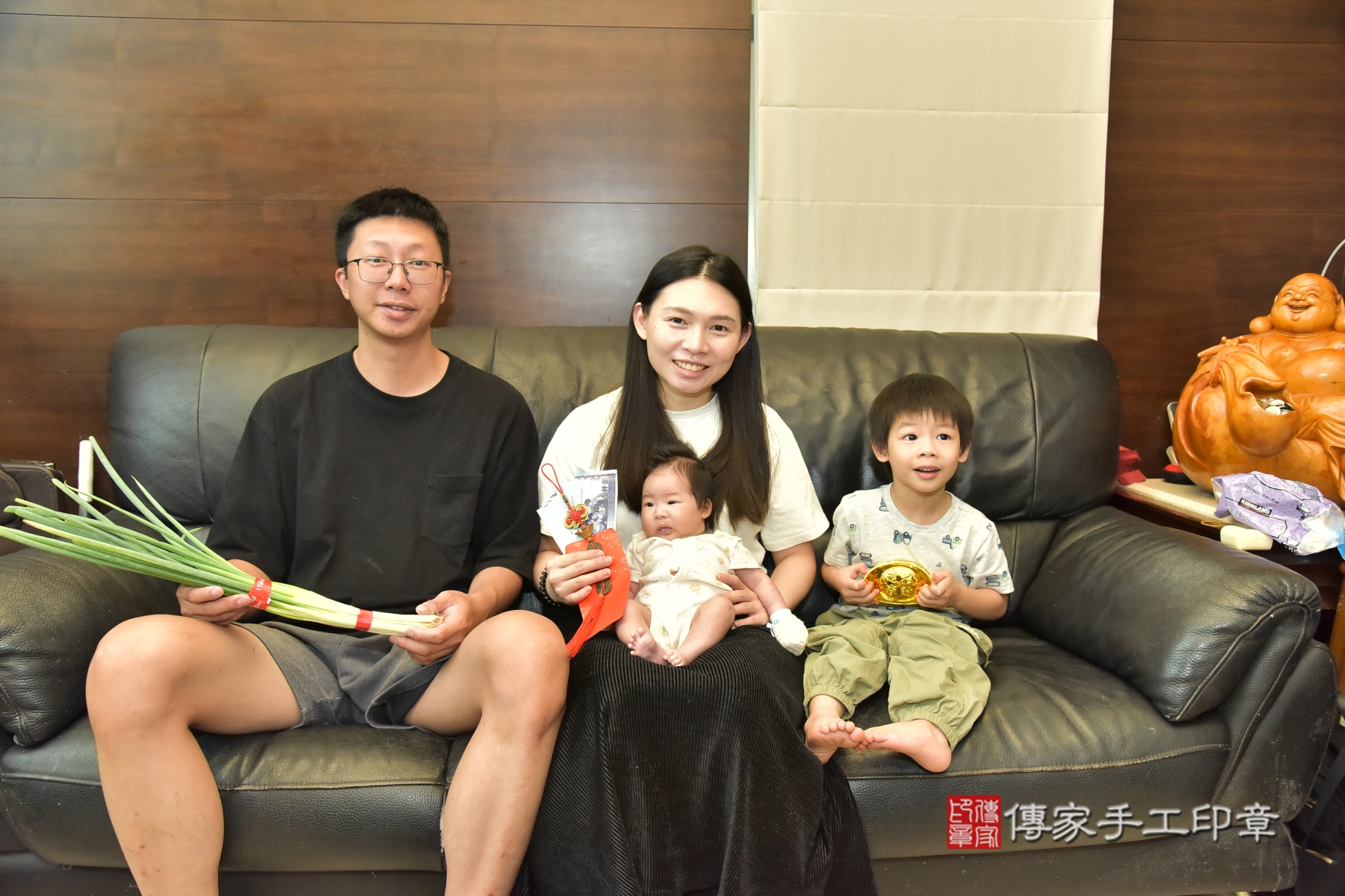 傳家手工印章台北店、剃頭、收涎、抓周 傳家手工印章台北店、剃頭、收涎、抓周
