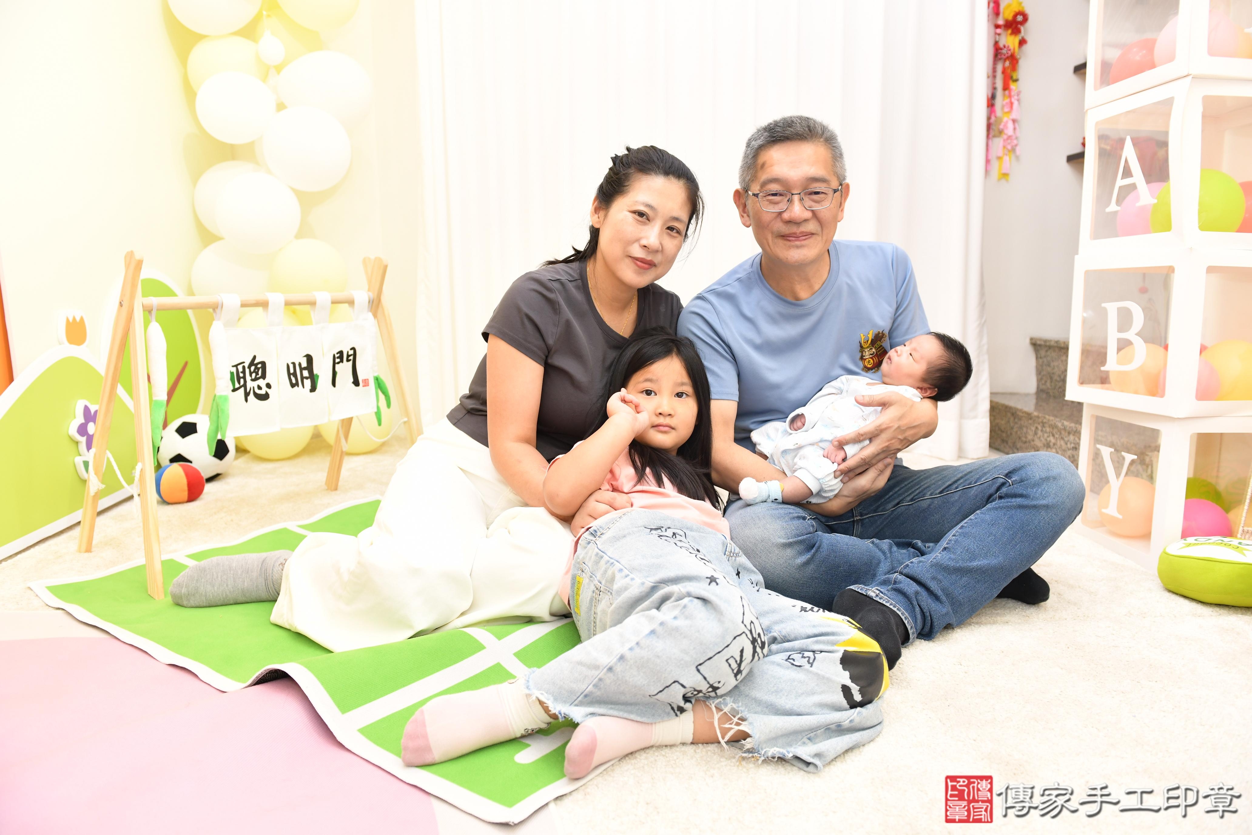 傳家手工印章台南店、抓周、度脺、美式風會場、傳家嬰兒古禮、吉祥話、抓周道具物品24種、拍照。抓周證書。寶寶抓周、滿周歲、生日快樂、祝福 傳家手工印章台南店、抓周、度脺、美式風會場、傳家嬰兒古禮、吉祥話、抓周道具物品24種、拍照。抓周證書。寶寶抓周、滿周歲、生日快樂、祝福
