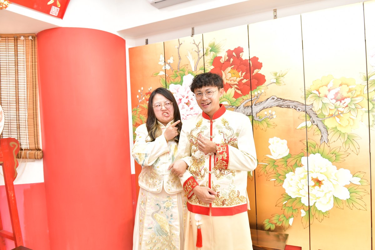 傳家手工印章高雄店、抓周、度晬、中國風會場、抓周道具物品、抓周證書、滿周歲、小桐寶寶、高雄市、拍照、生日快樂