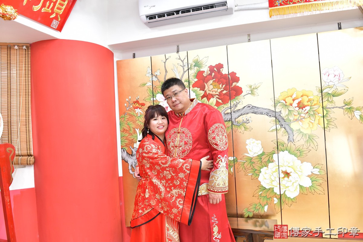 傳家手工印章高雄店、美式抓周、抓周道具、未來職業、滿周歲、媗媗寶寶、高雄市、拍照、生日快樂