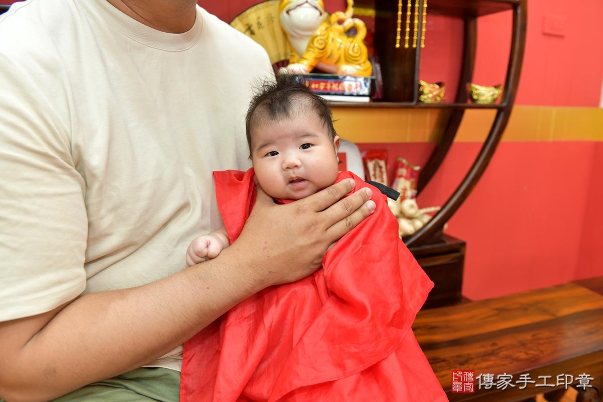 傳家手工印章桃園店、剃頭、滿月、剃胎毛、剃頭十禮、彤彤寶寶、桃園市、拍照、生日快樂