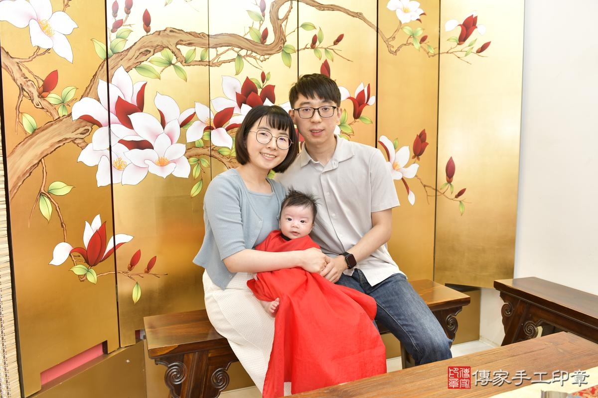 傳家手工印章新竹店、剃頭、滿月、剃胎毛、剃頭十禮、小睦寶寶、新竹市、拍照、生日快樂