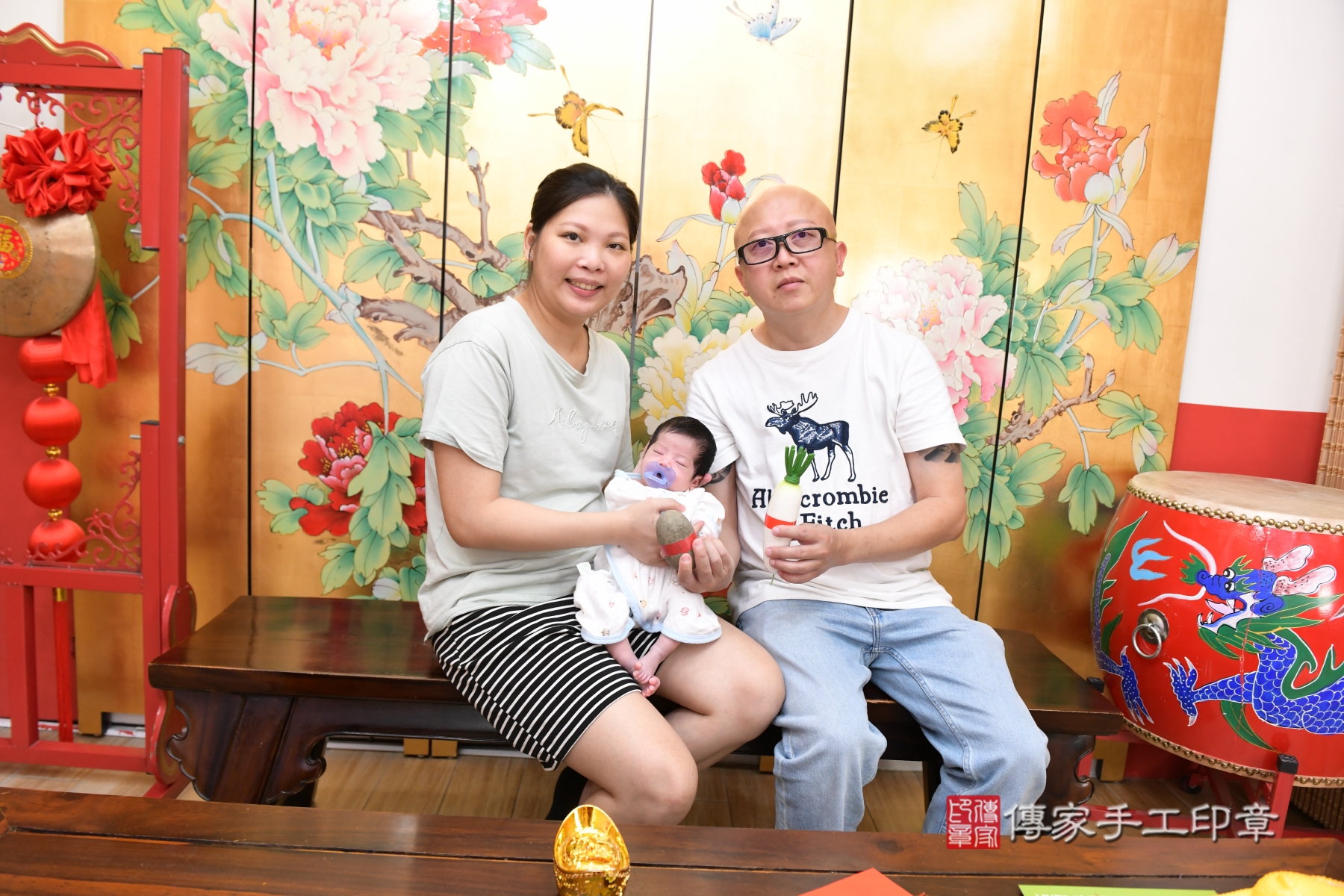 傳家手工印章台北店、抓周、收涎、剃頭 傳家手工印章台北店、抓周、收涎、剃頭